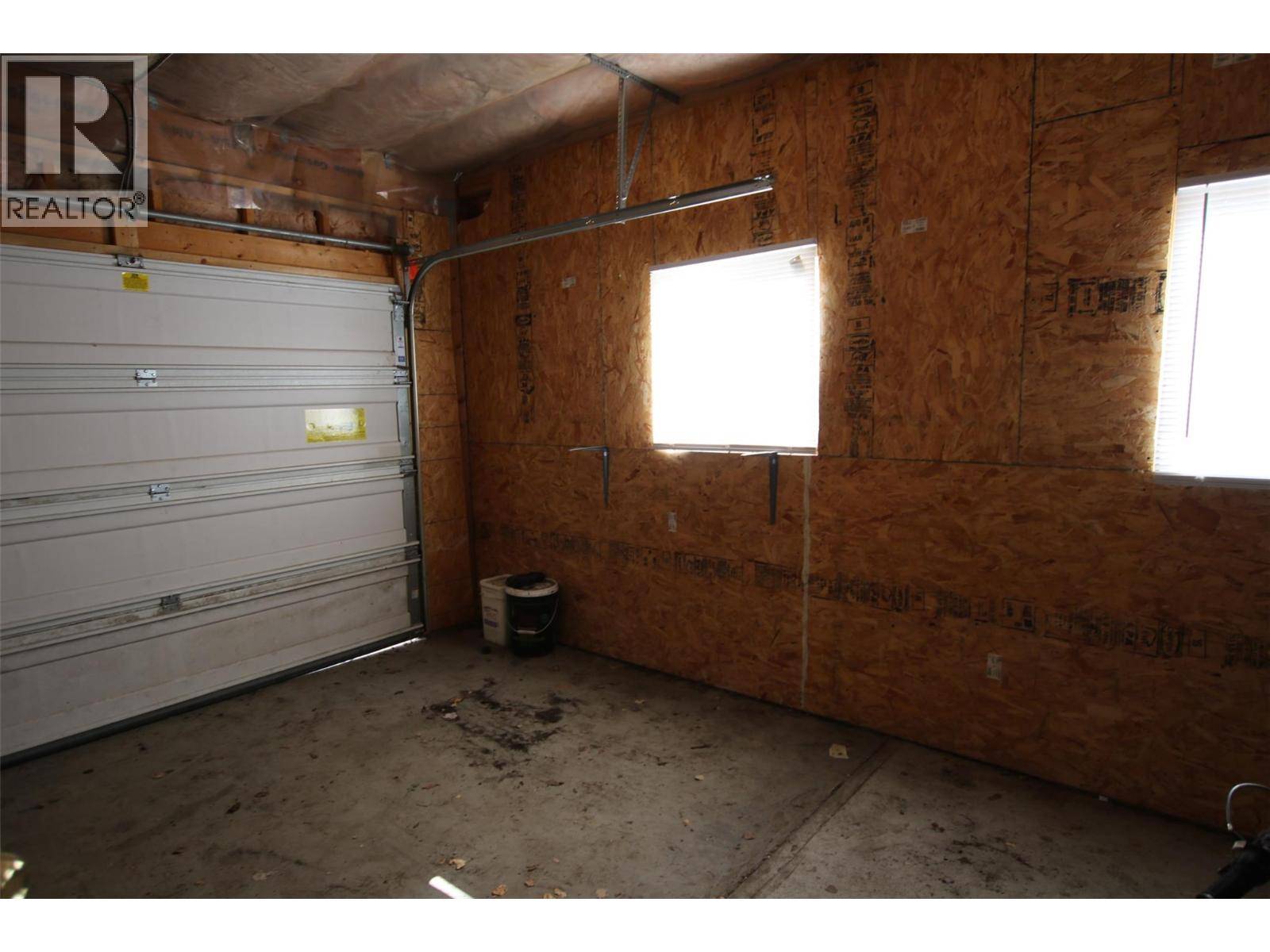 Tumbler Ridge, BC V0C2W0,211 GWILLIM Crescent