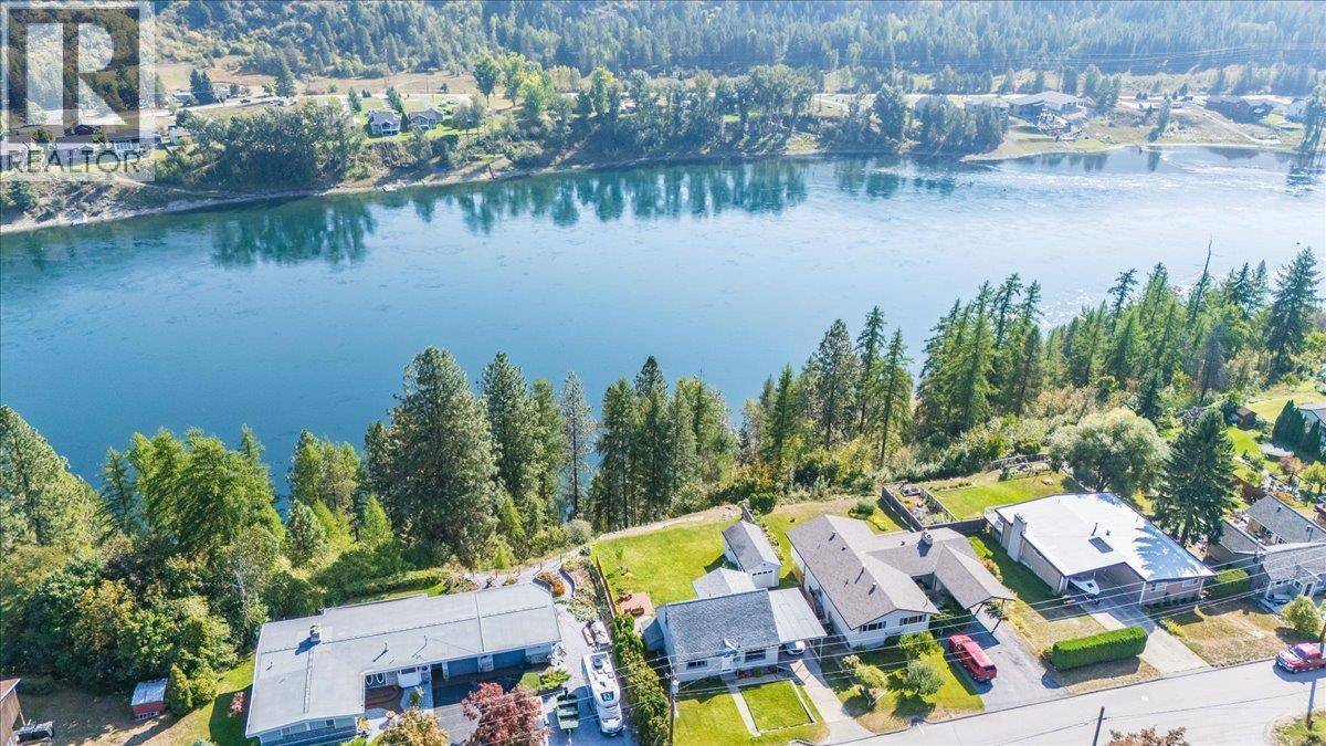 Castlegar, BC V1N2R5,3317 3RD Avenue