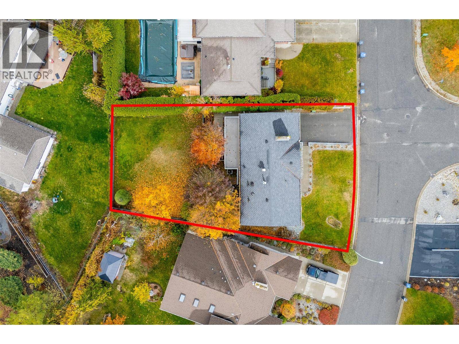 Kelowna, BC V1Y8C1,2156 Kaslo Court