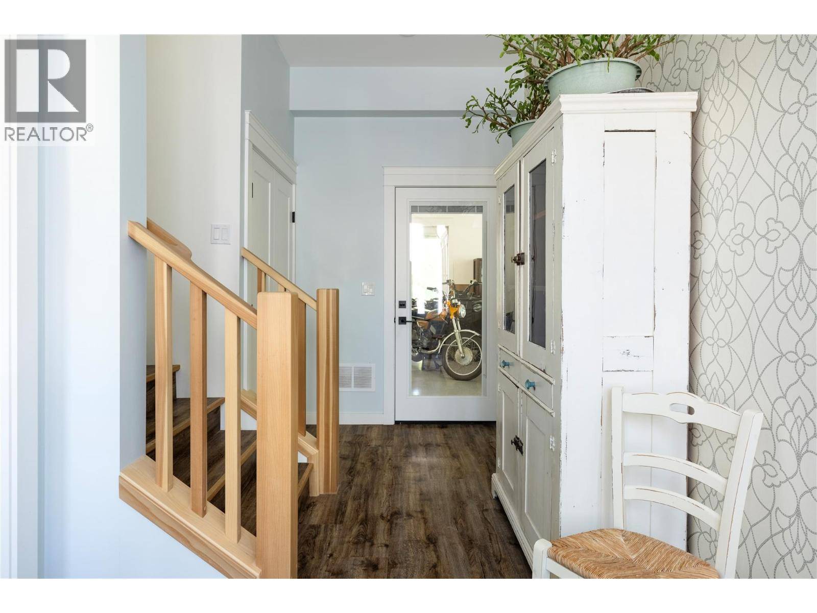 Coldstream, BC V1B3H1,6984 Highway 6
