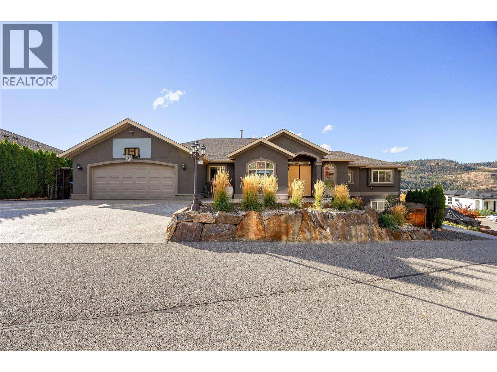 Kelowna, BC V1V2P6,619 Denali Court