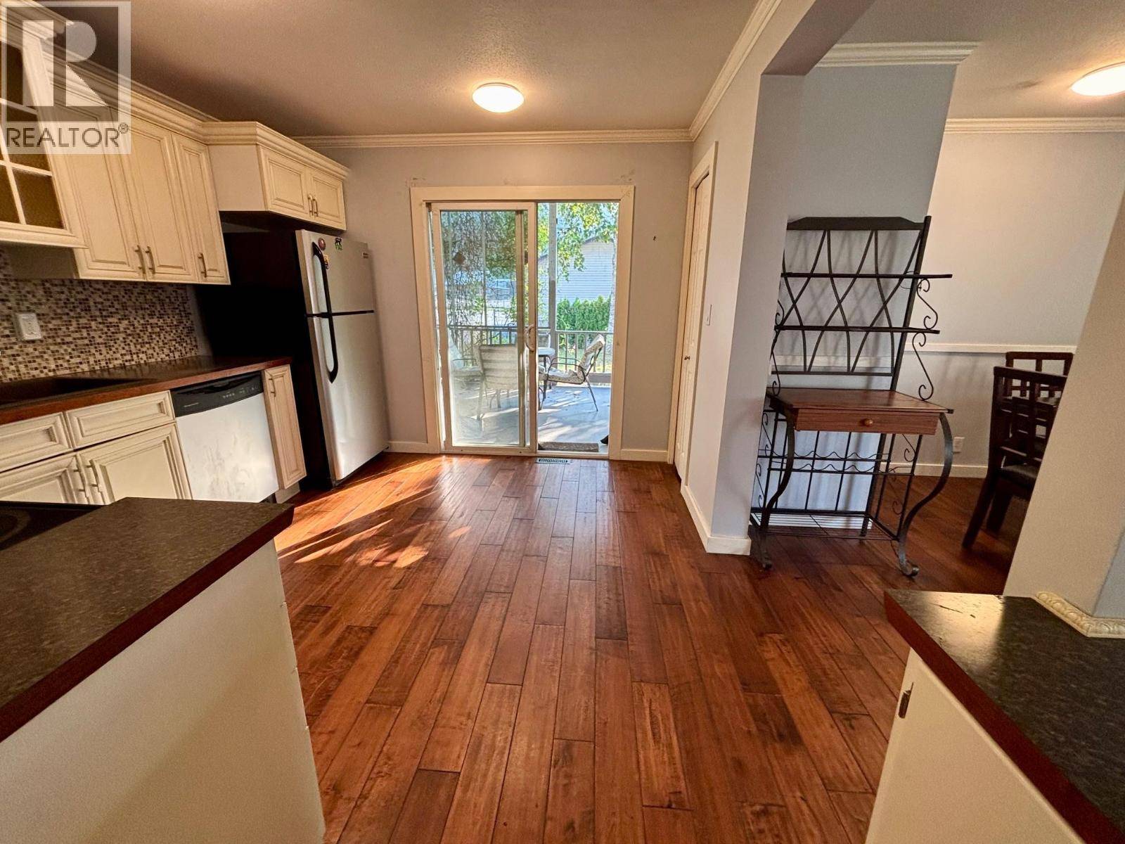 Revelstoke, BC V0E2S0,241 23 N HWY #5