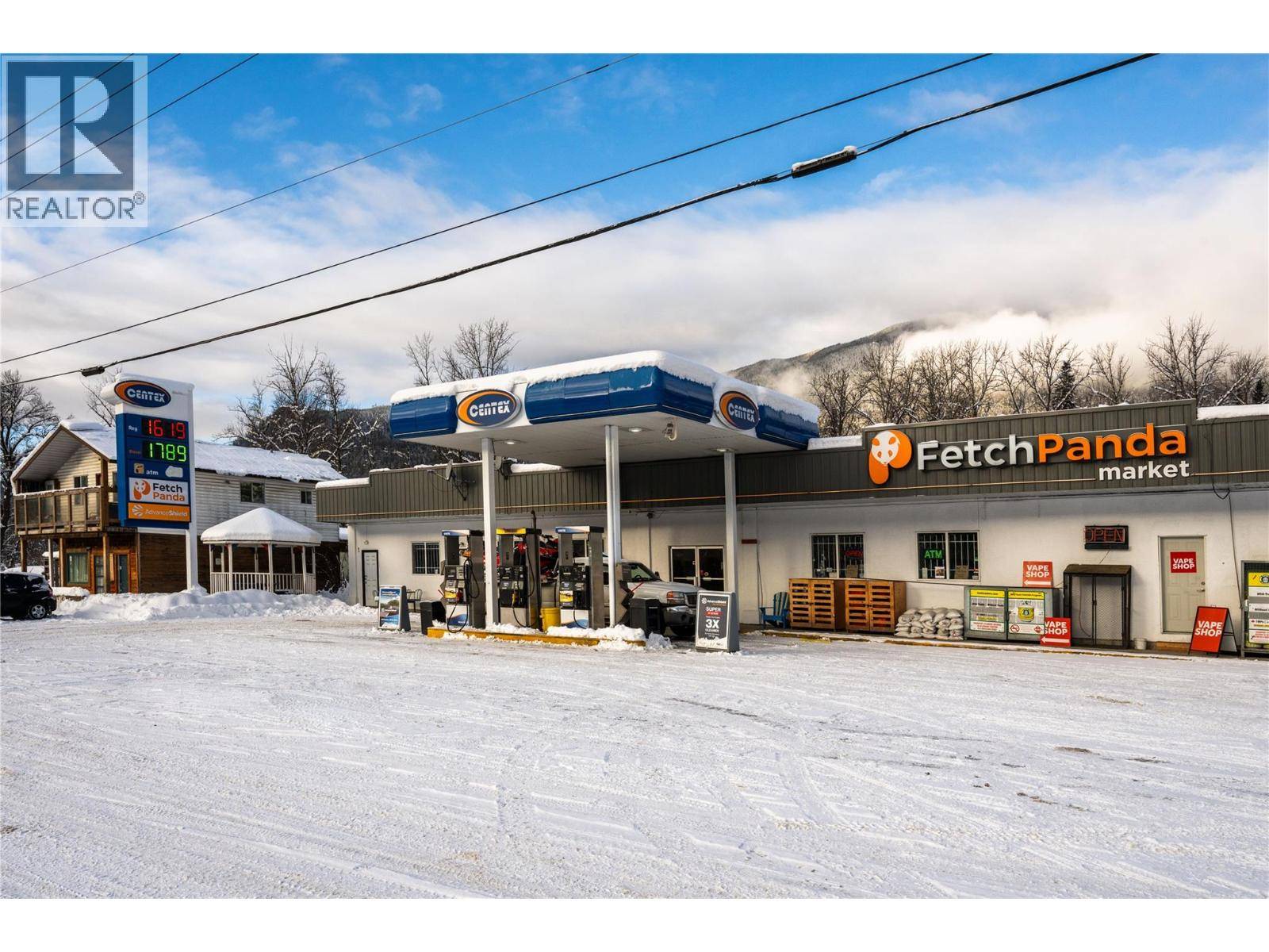 Malakwa, BC V0E2J0,3643 Malakwa Road