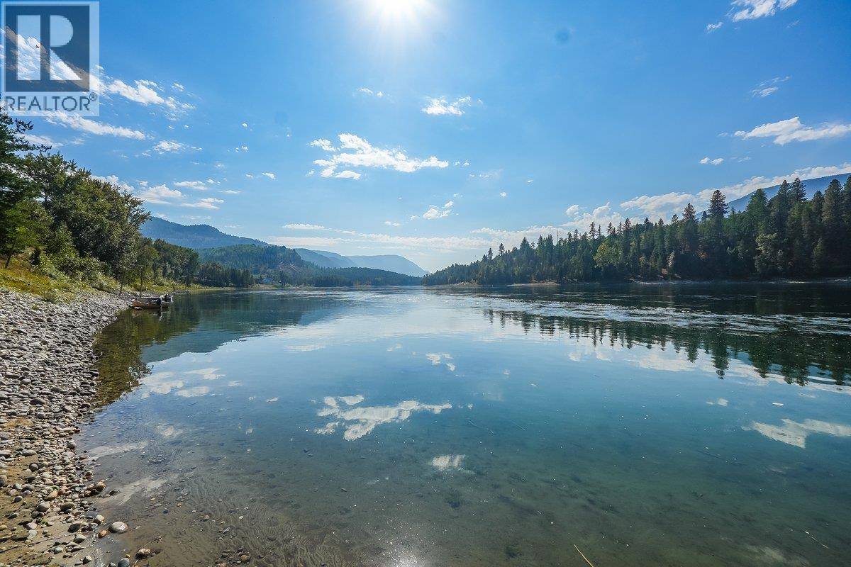 Ootischenia, BC V1N4K8,807 WATERLOO Road