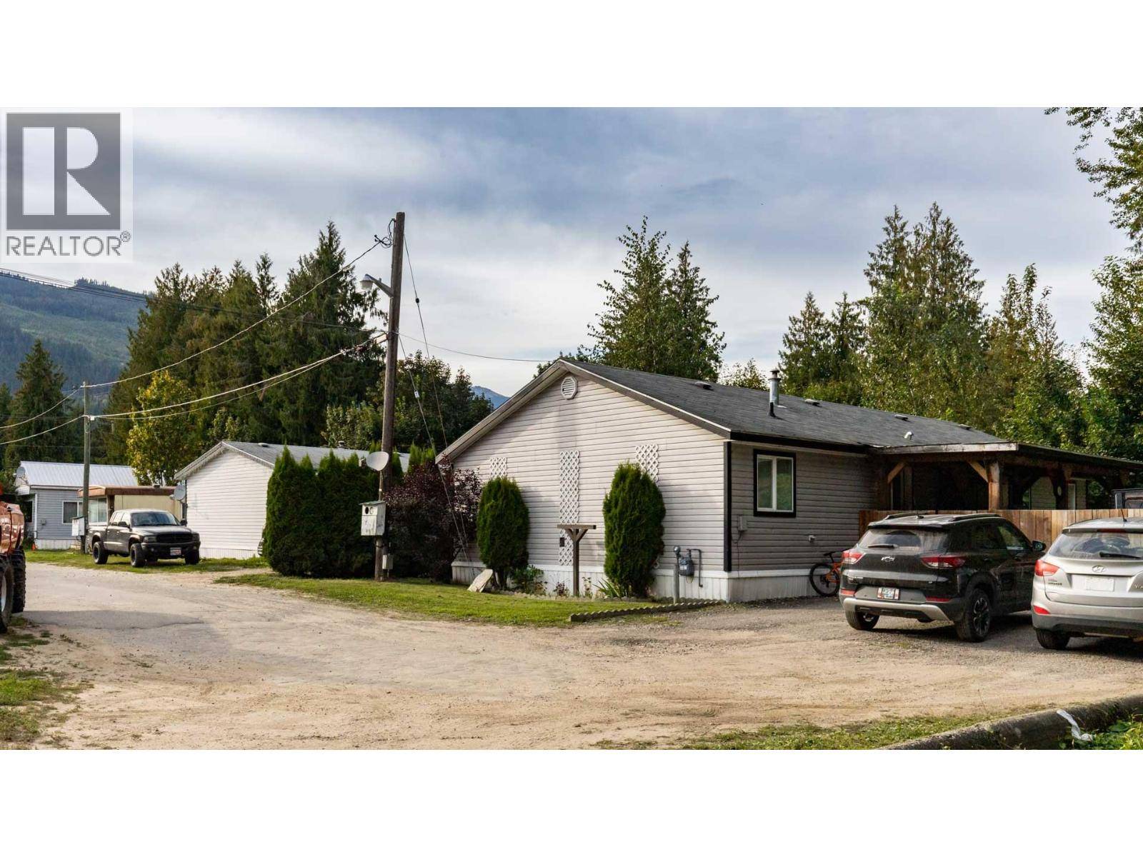 Revelstoke, BC V0E2S0,978 Lundell Road