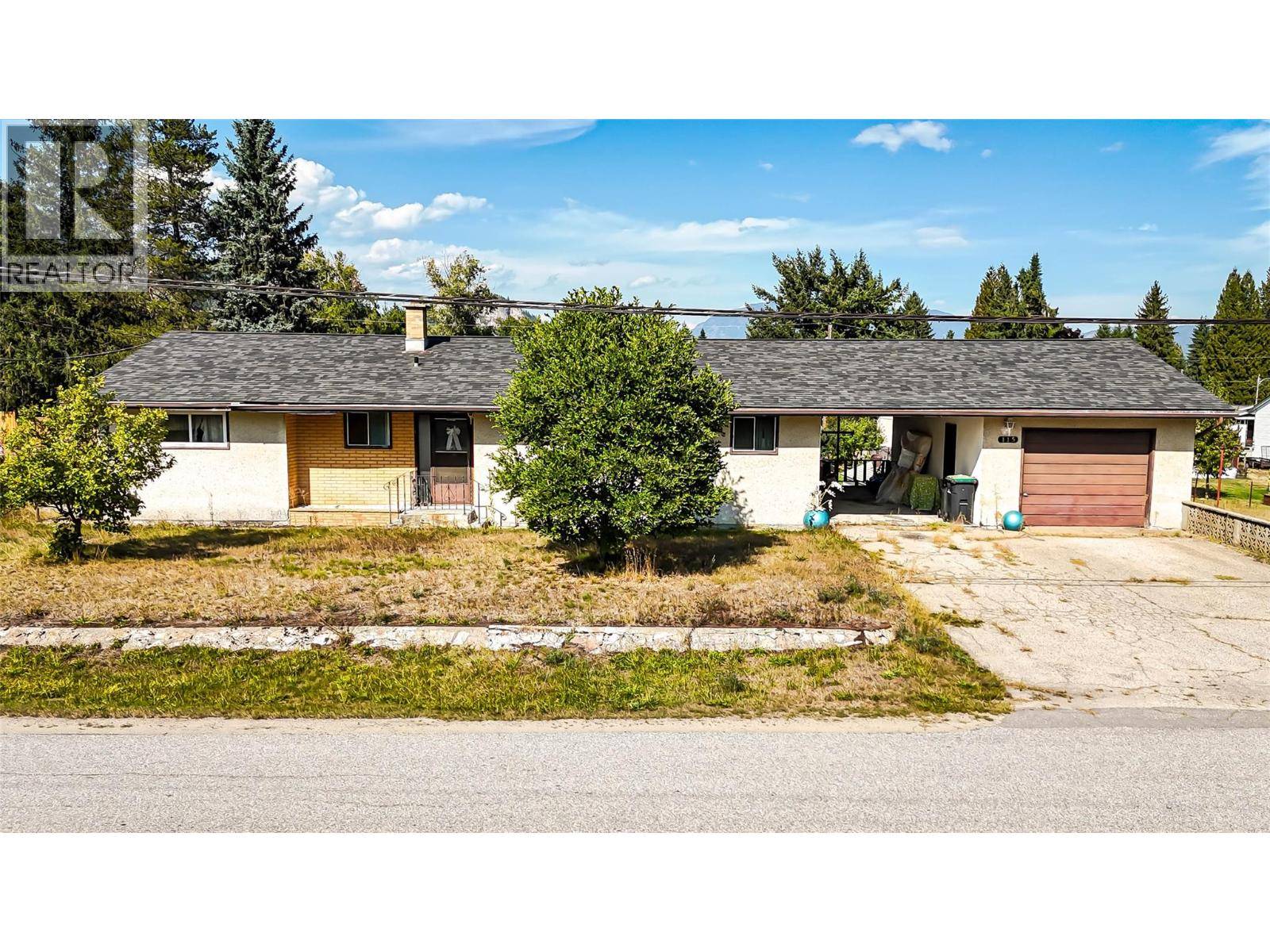Castlegar, BC V1N3E3,115 101st Street