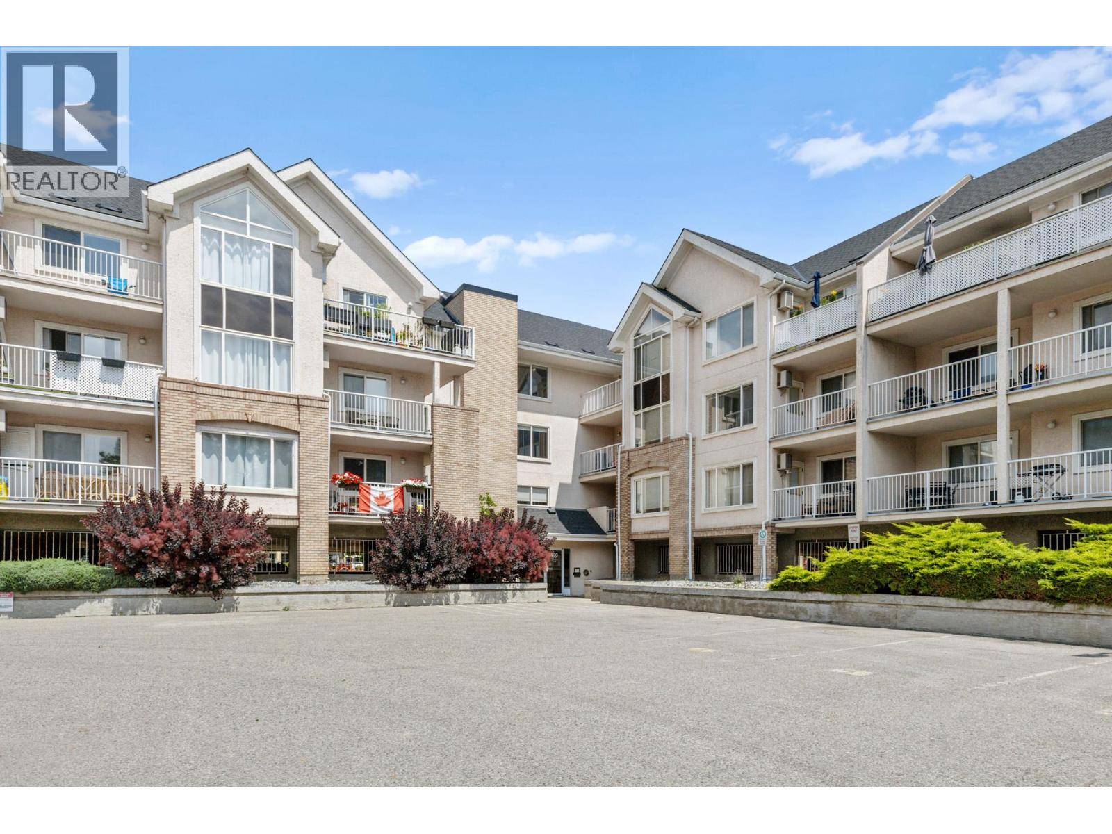 Kelowna, BC V1Y1Y3,400 Sutton CRES #209