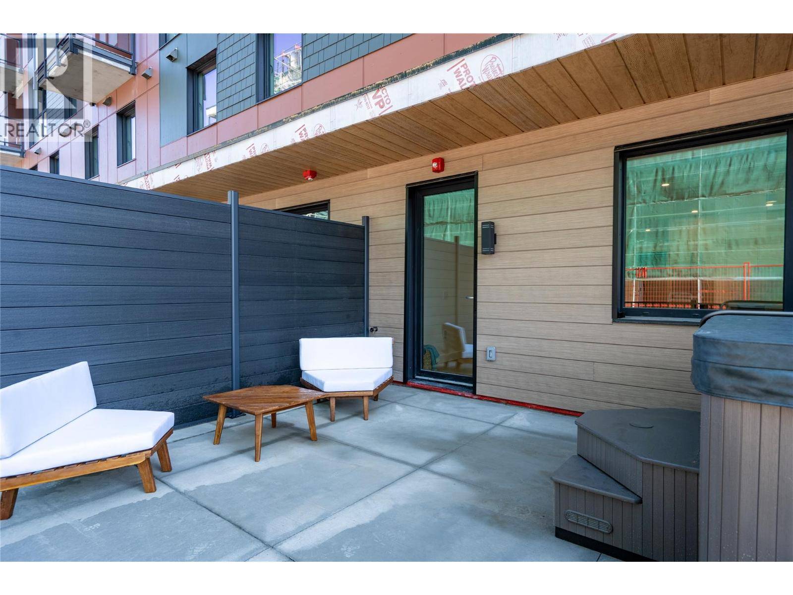 Revelstoke, BC V0E2S3,1702 Coursier AVE #1111