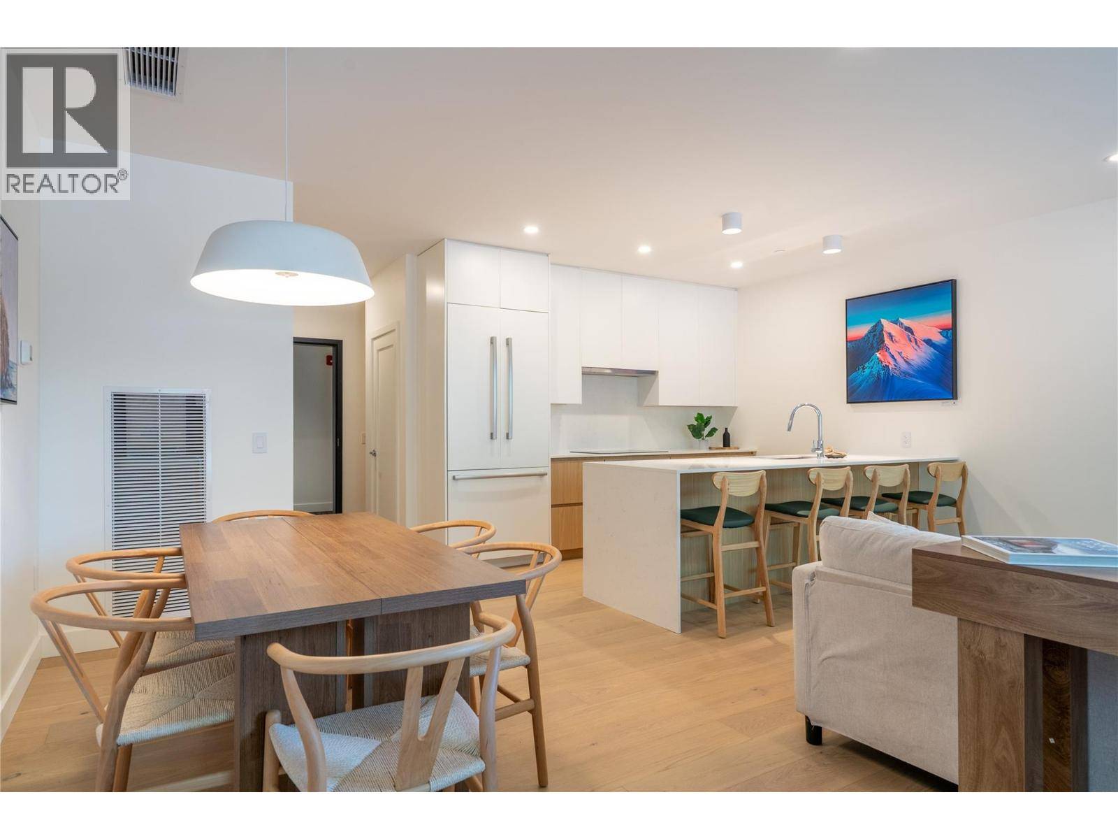 Revelstoke, BC V0E2S3,1702 Coursier AVE #1111