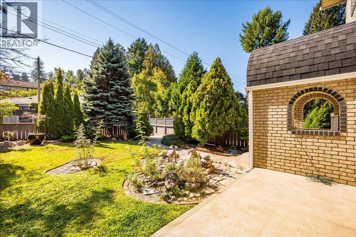 Nelson, BC V1L3L8,821 Gordon Street