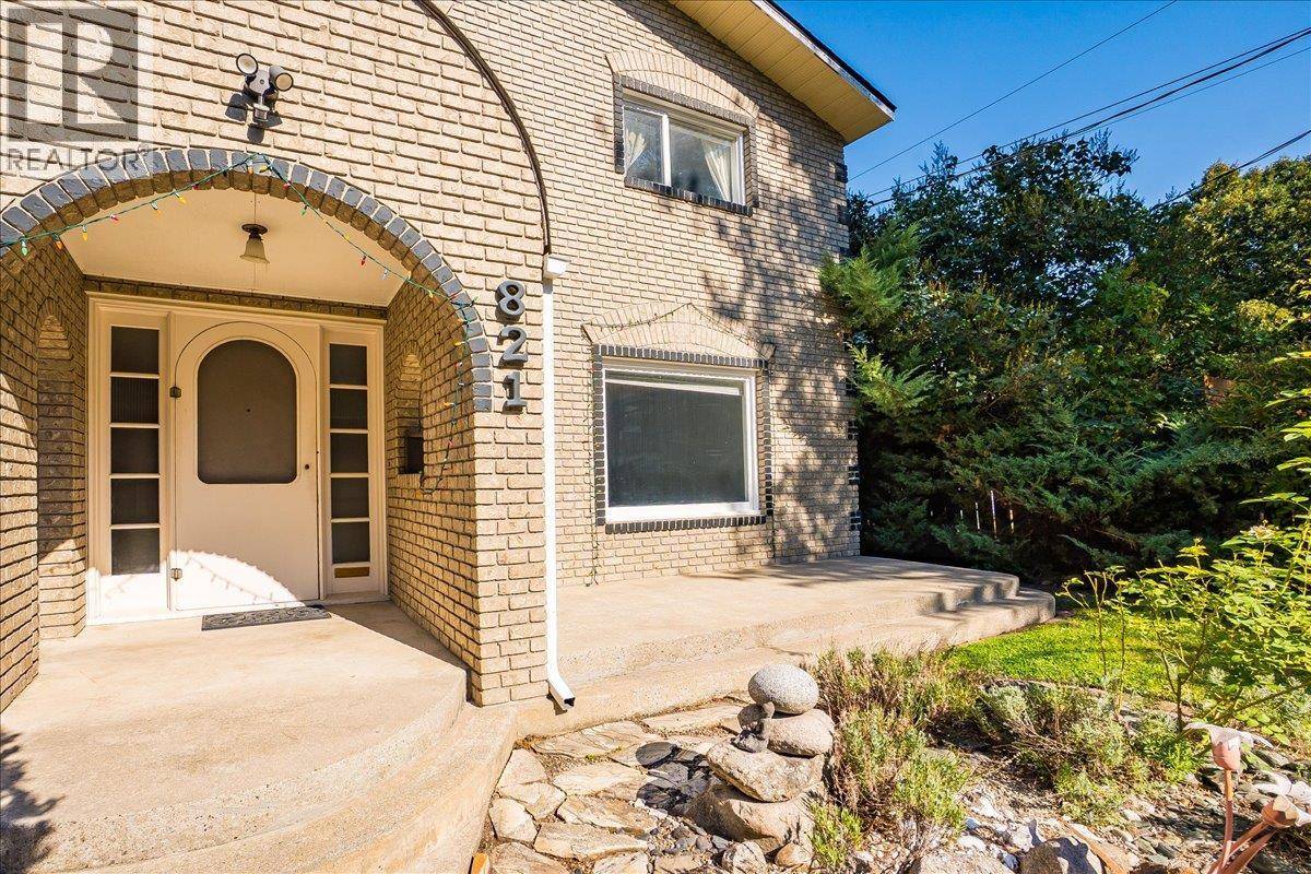 Nelson, BC V1L3L8,821 Gordon Street