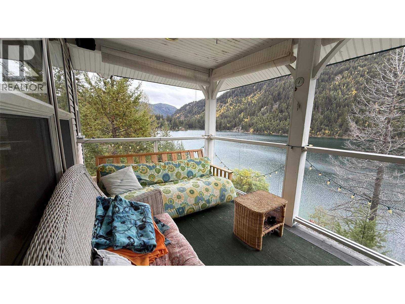 Princeton, BC V0X1W0,4014 Summers Creek Road