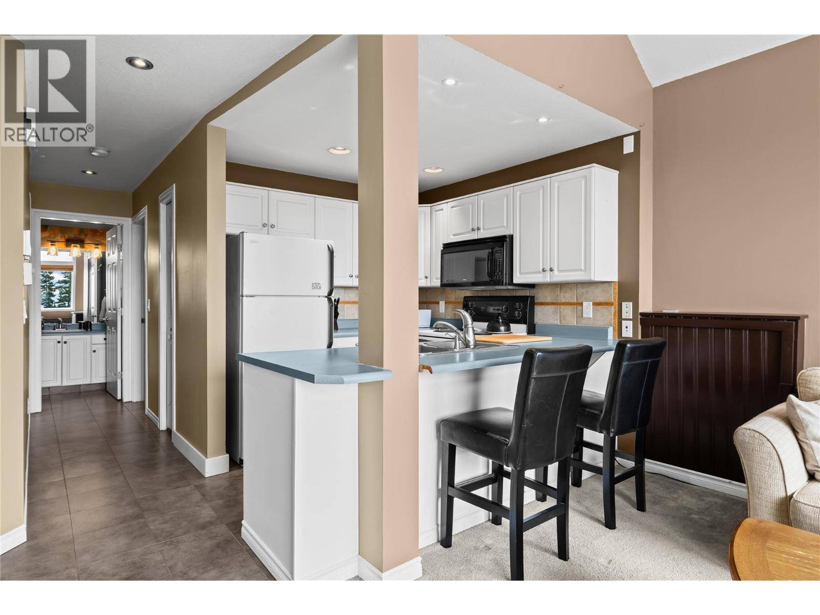Big White, BC V1P1P4,5965 Snow Pines CRES #D