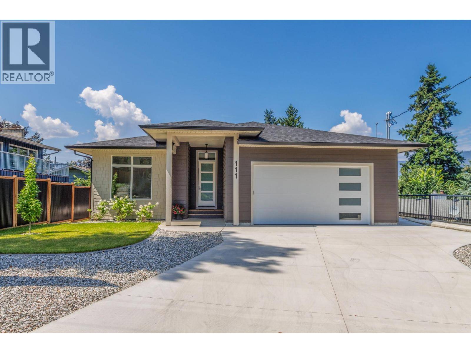 Salmon Arm, BC V1E1T8,111 20 Street SE