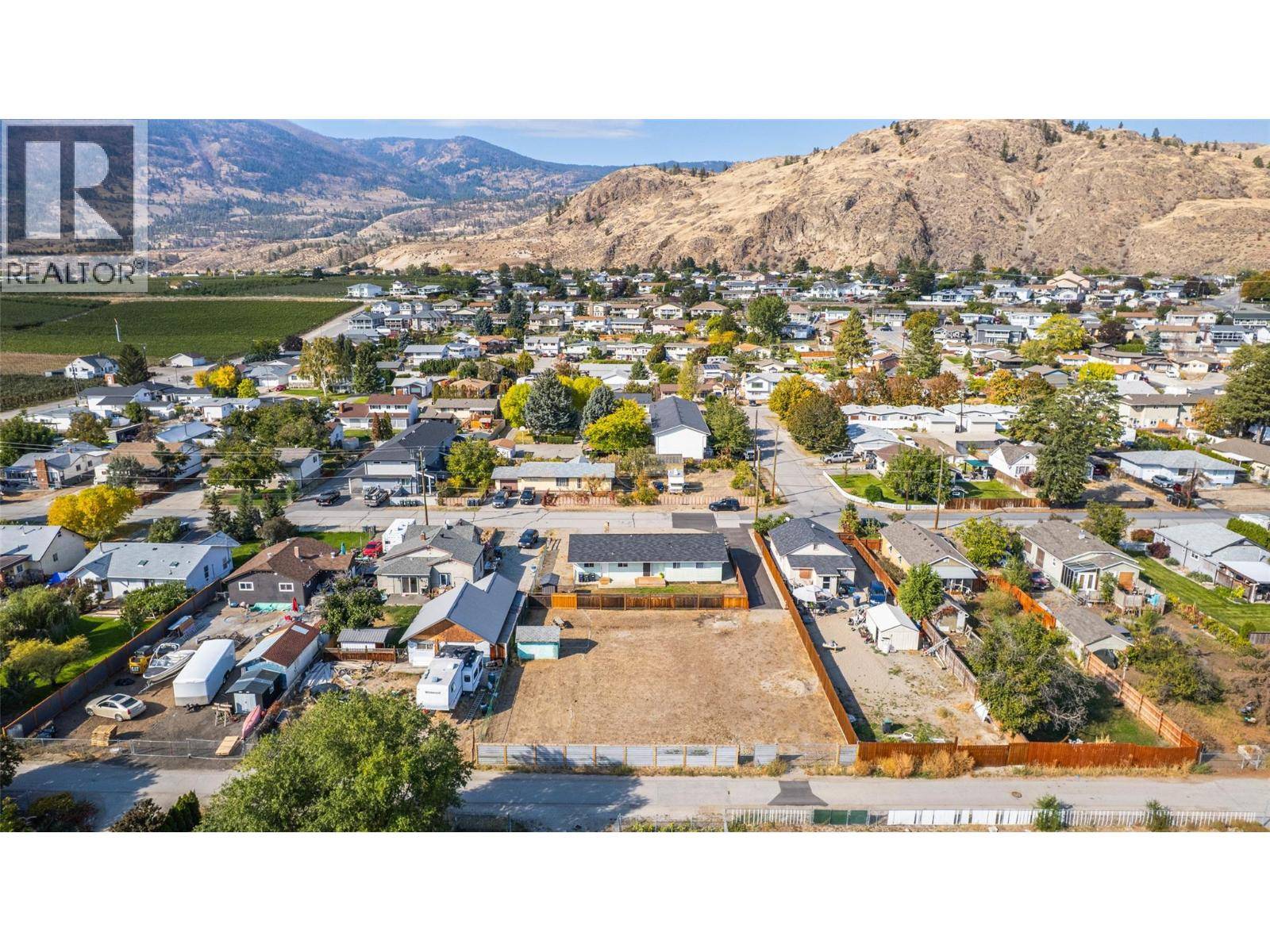 Oliver, BC V0H1T0,5845 Okanagan Street