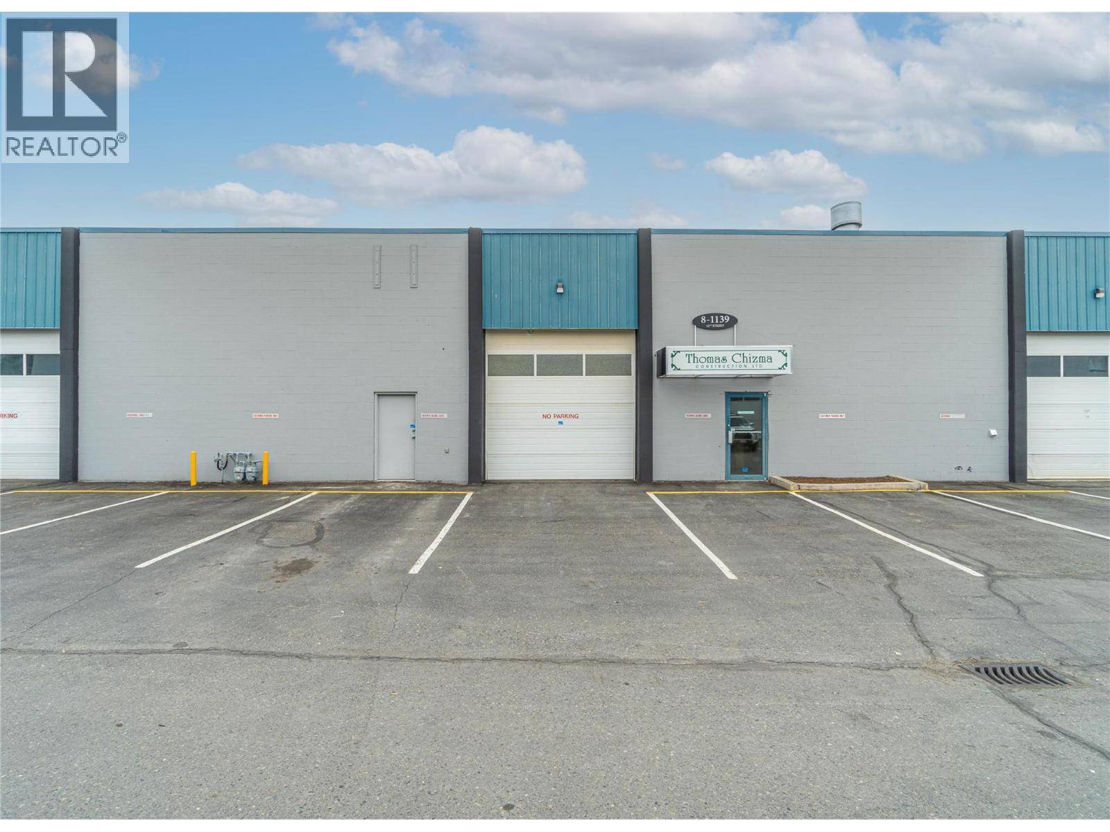 Kamloops, BC V2B7Z2,1139 12th ST #8