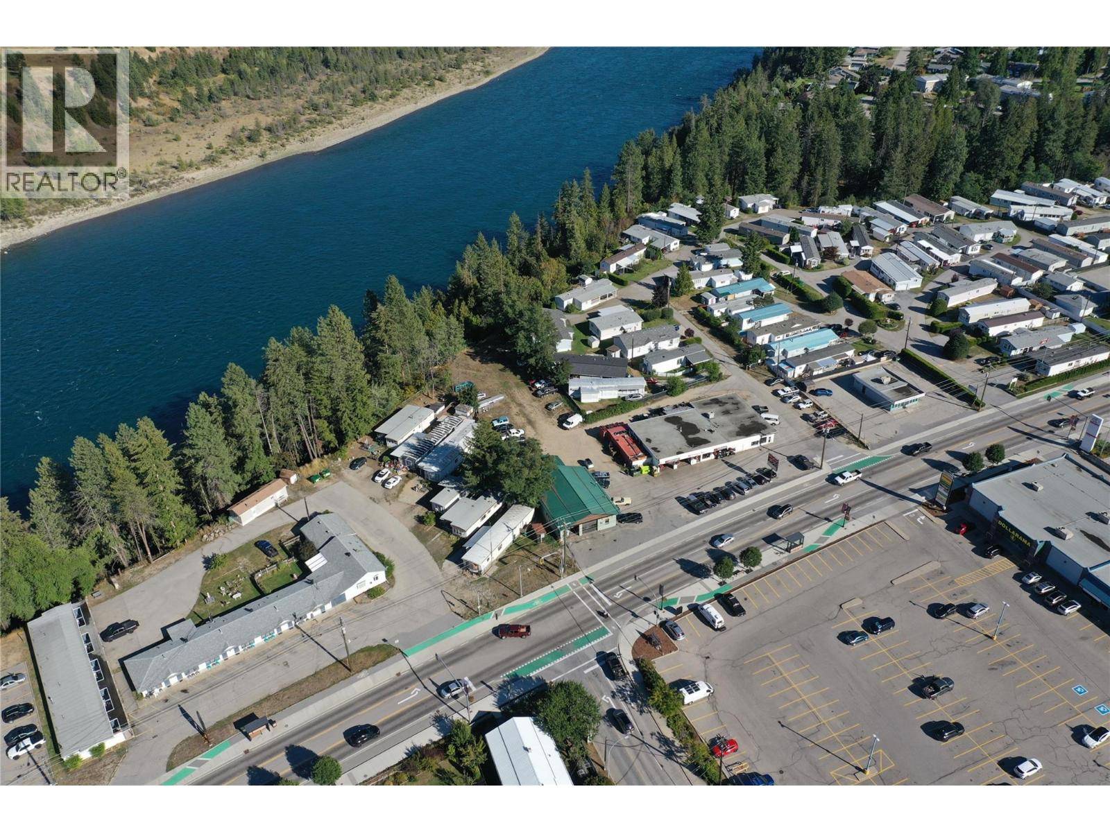 Castlegar, BC V1N1H8,1501 COLUMBIA Avenue