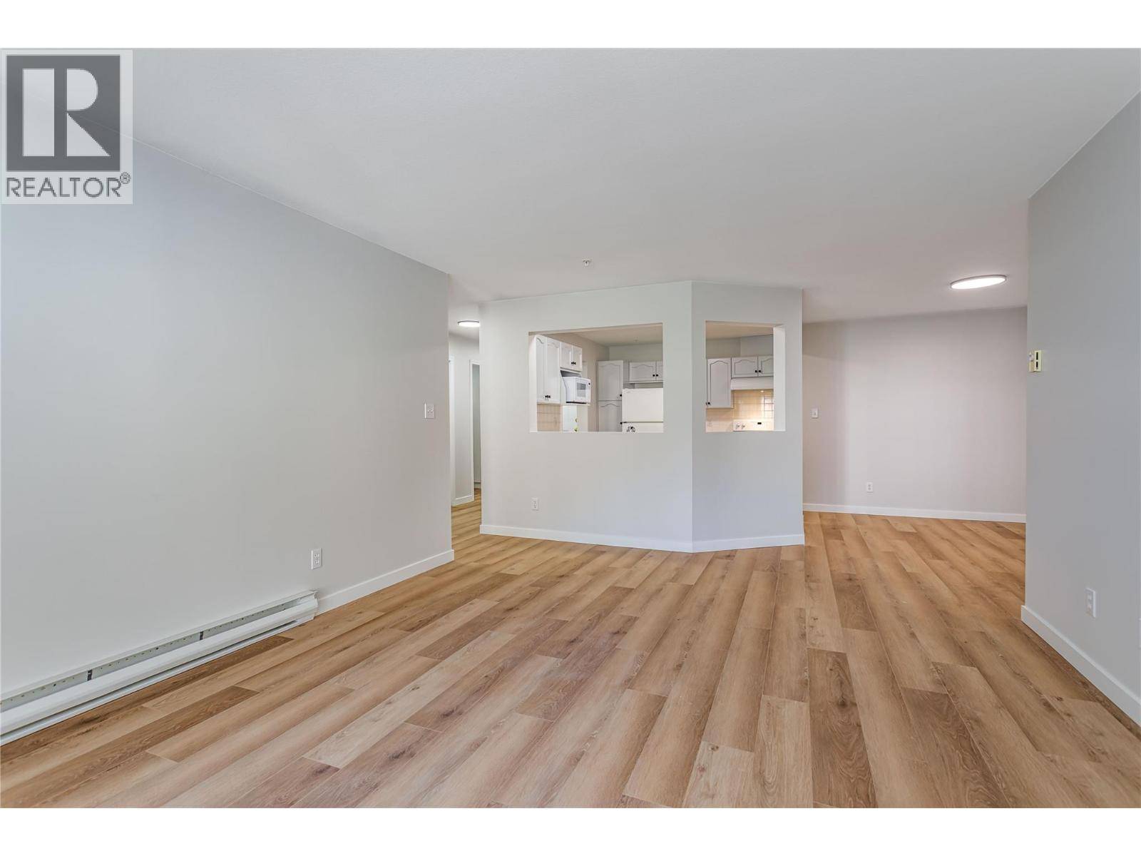 Vernon, BC V1T9N6,3806 35 AVE #309