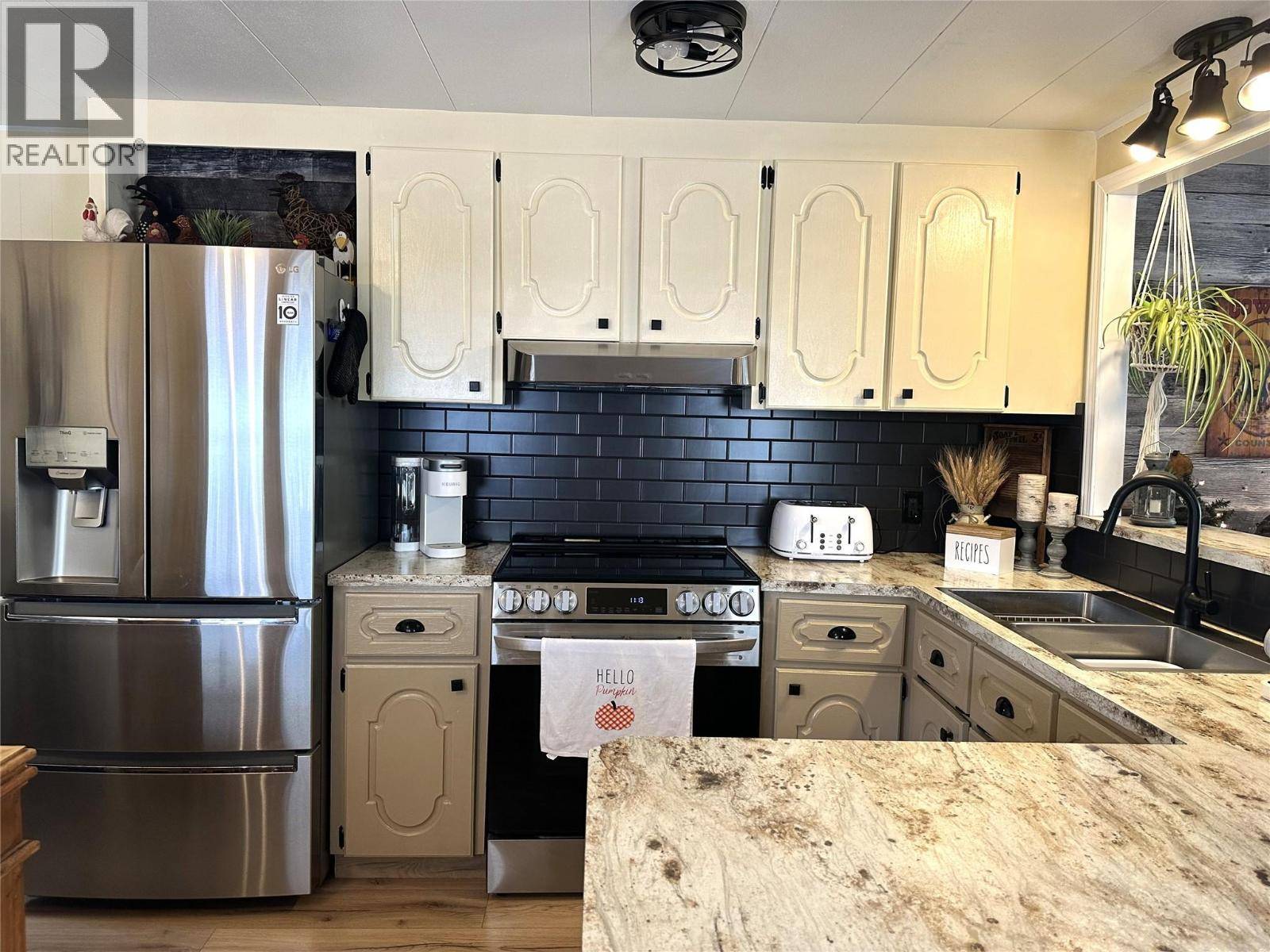 Oliver, BC V0H1T2,146 WILLOW CT #6B