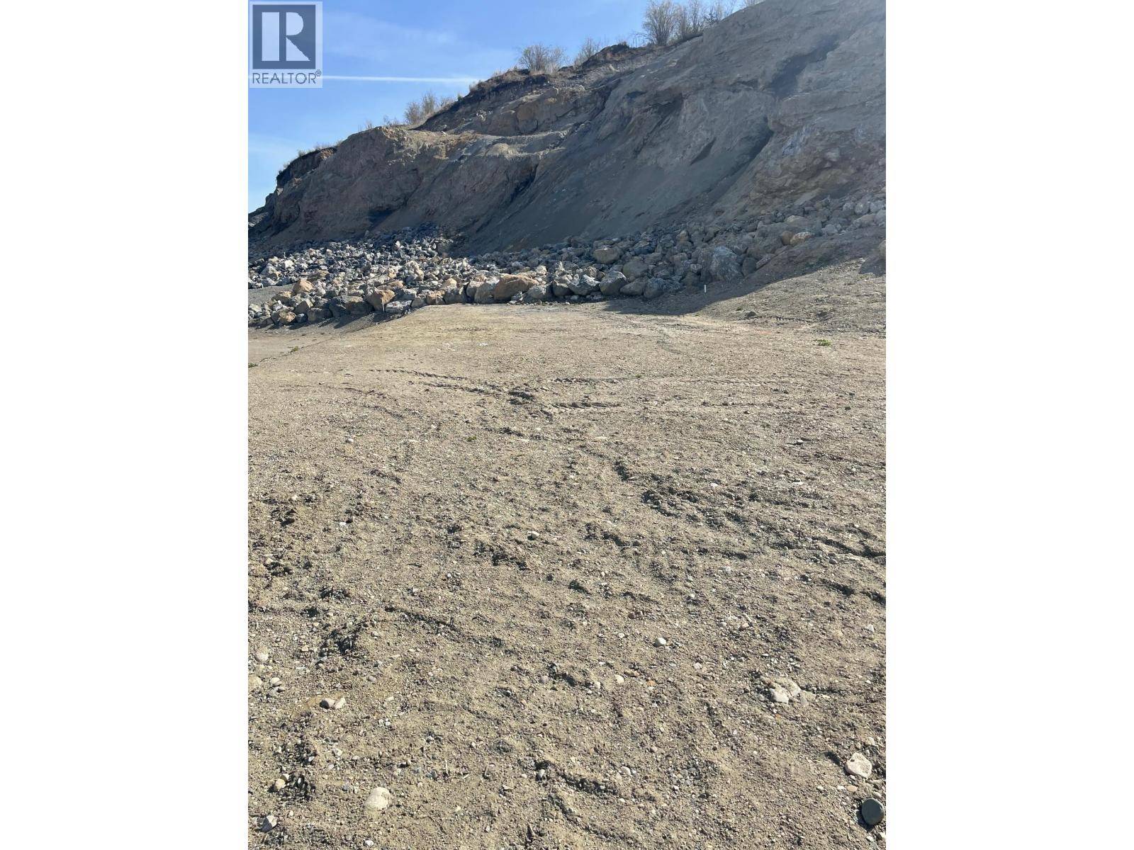 Coldstream, BC V1B2P2,184 Sarsons Drive
