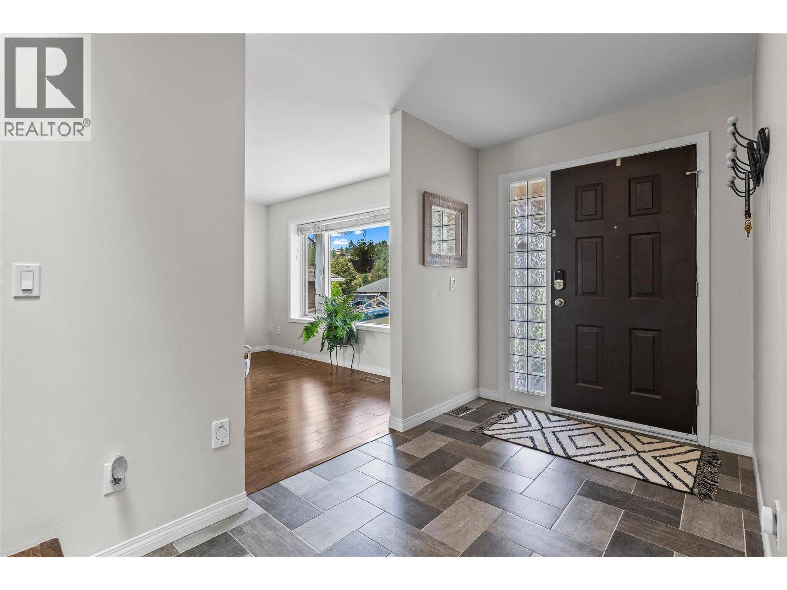 West Kelowna, BC V4T1T1,2395 Shannon Ridge Drive