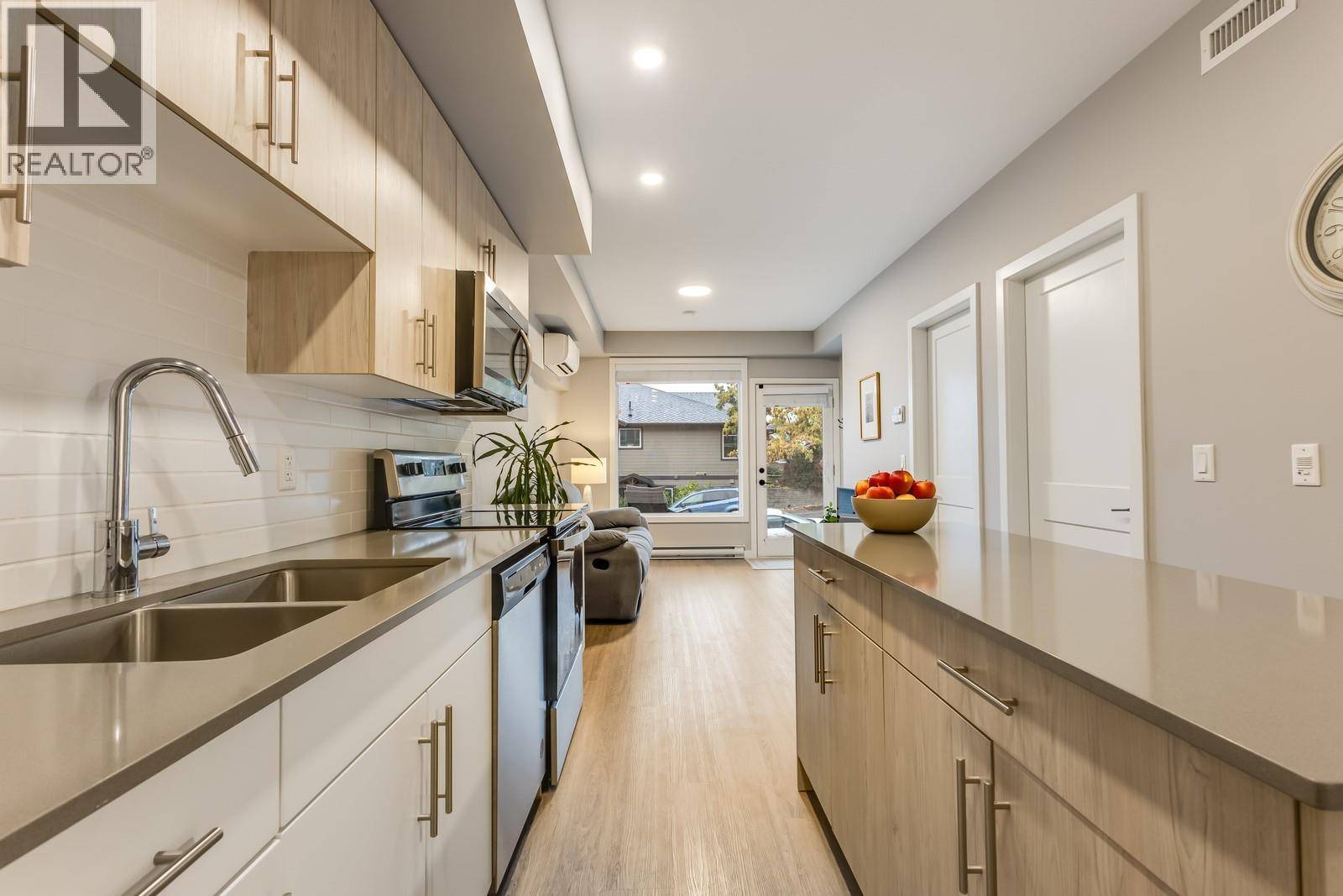 Kelowna, BC V1V2Z4,685 Boynton PL #85