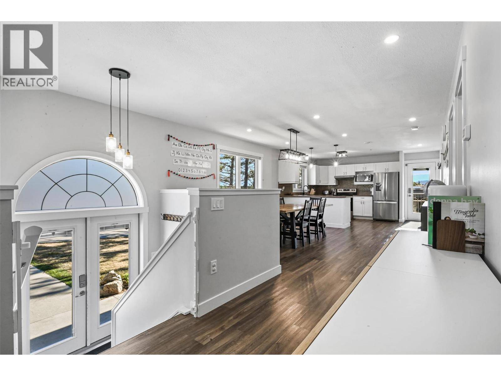 Invermere, BC V0A1K4,208 7TH Avenue