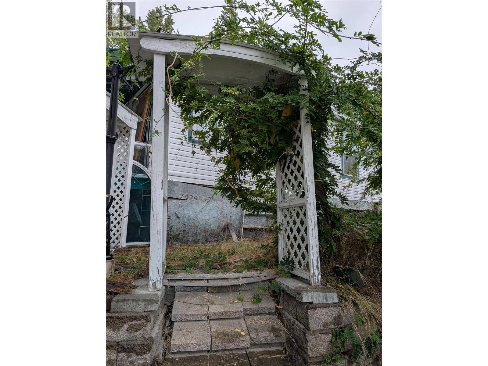 Anglemont, BC V0E1M8,7429 Stampede Trail Lot# 25