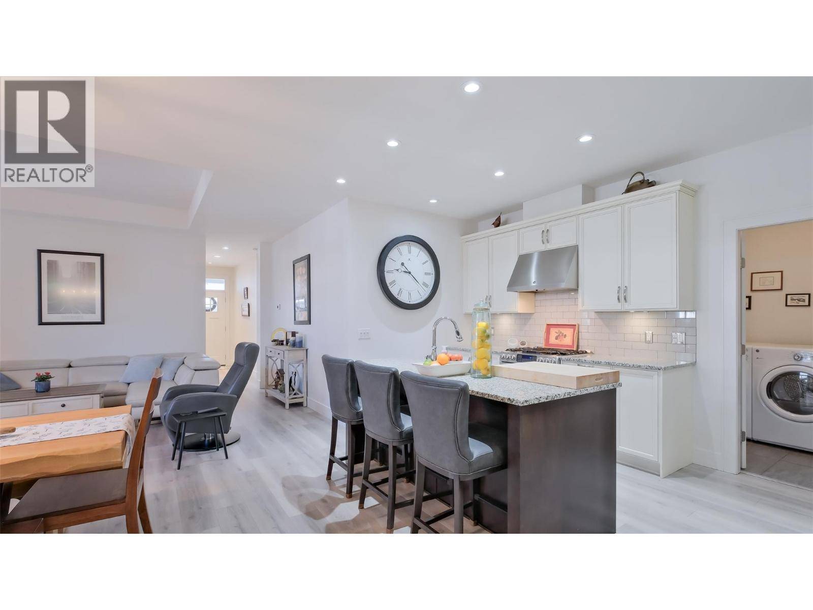 Kelowna, BC V1W5L2,1960 KLO RD #47