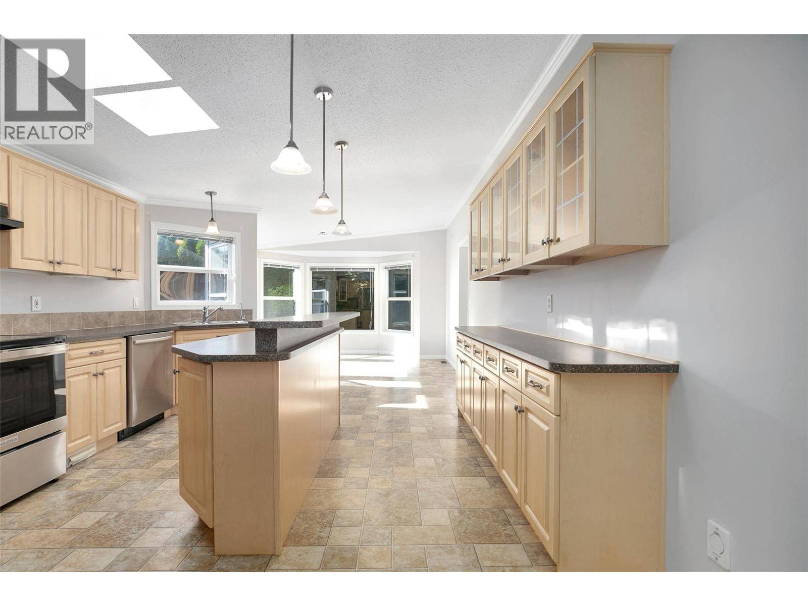 Kelowna, BC V1Z3G2,610 Katherine RD #53