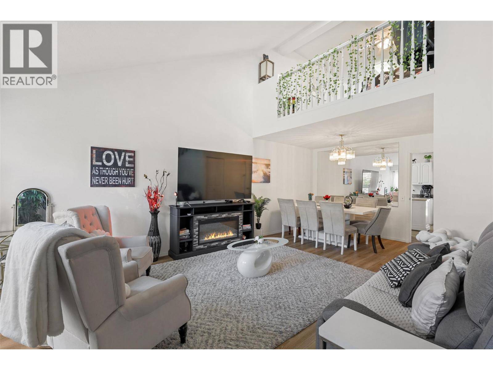 Kamloops, BC V2B8S1,1195 14TH ST #43