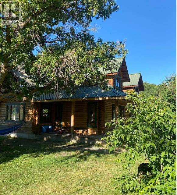 Midway, BC V0H1M0,937 Thirteenth Avenue