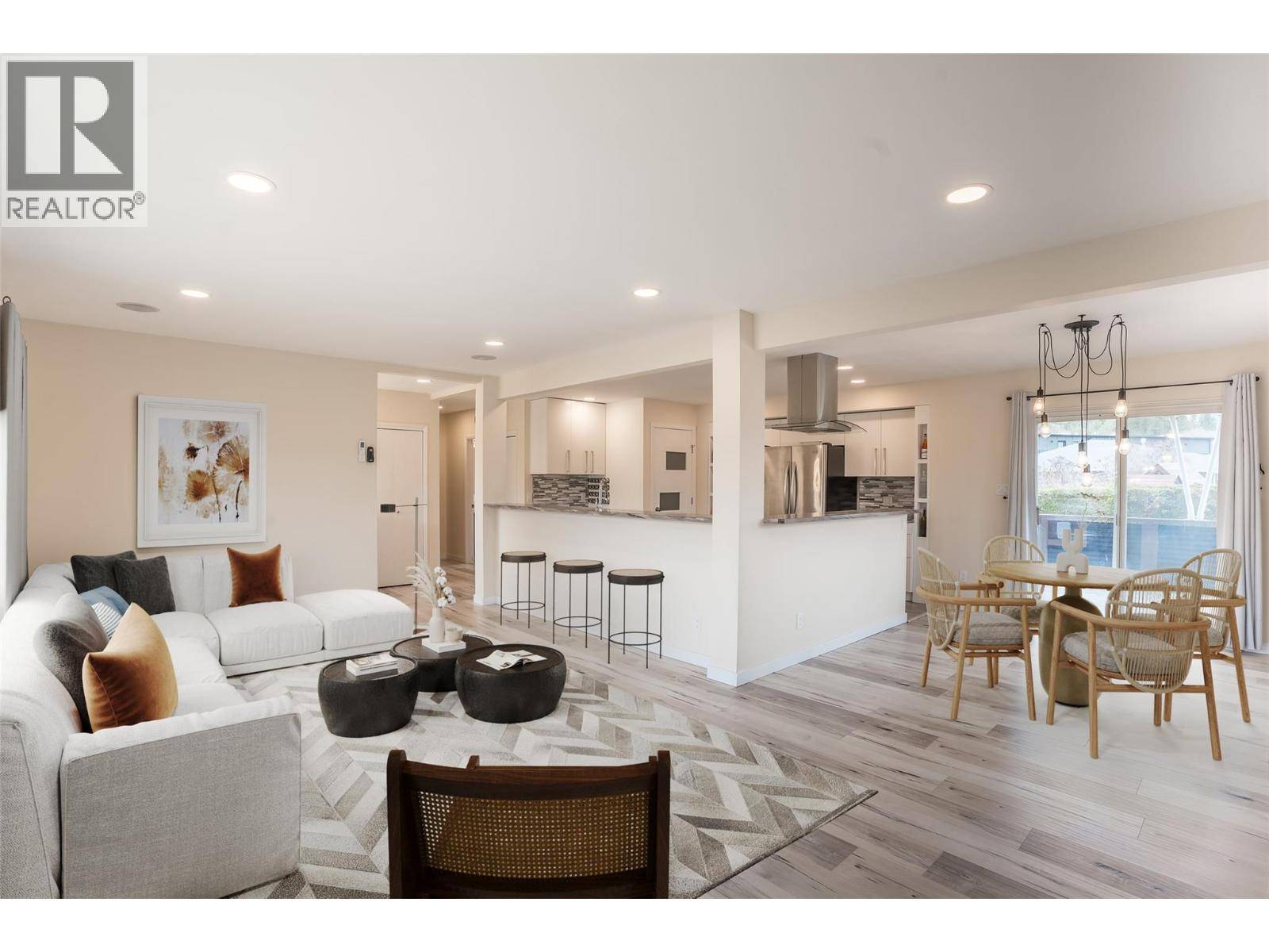 Summerland, BC V0H1Z9,5010 CROIL Avenue