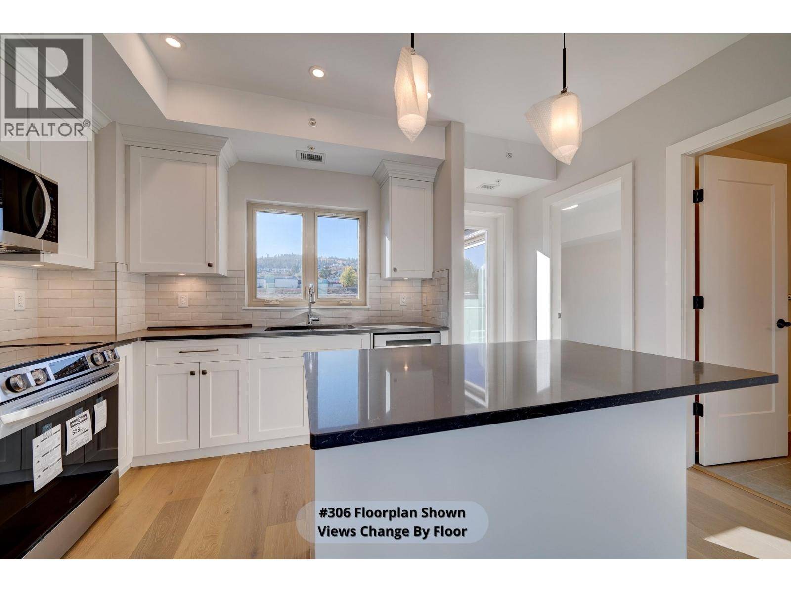 Kamloops, BC V1S0E2,2171 Van Horne DR #103