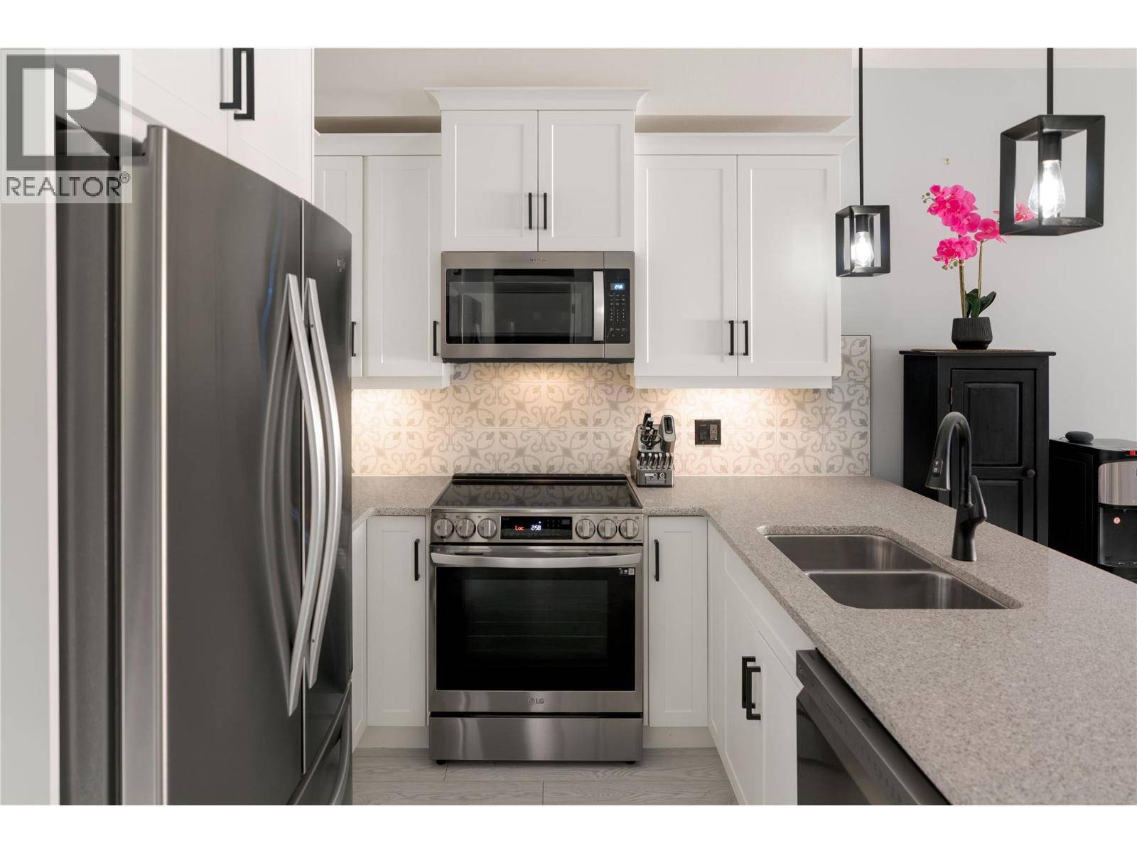 Westbank, BC V4T3G1,3359 Cougar RD #45