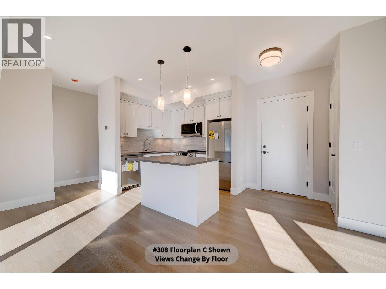 Kamloops, BC V1S0E2,2171 Van Horne DR #205