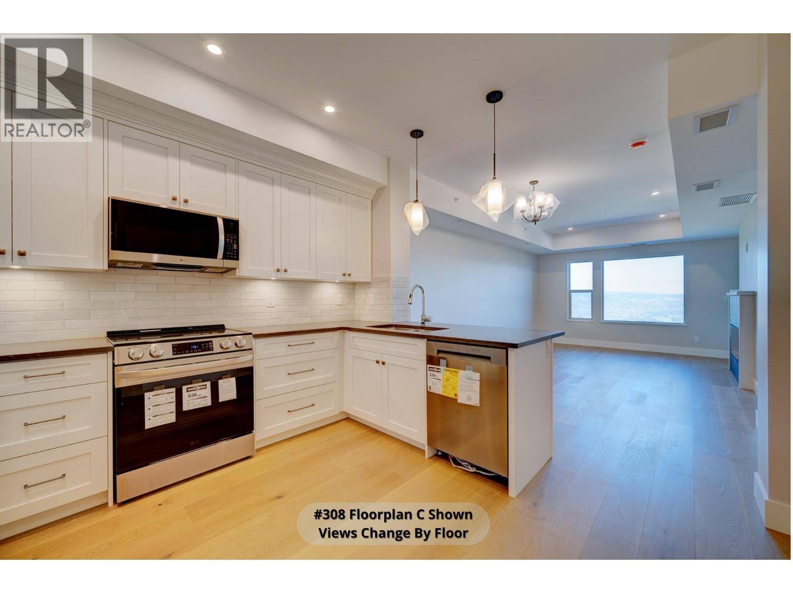 Kamloops, BC V1S0E2,2171 Van Horne DR #208