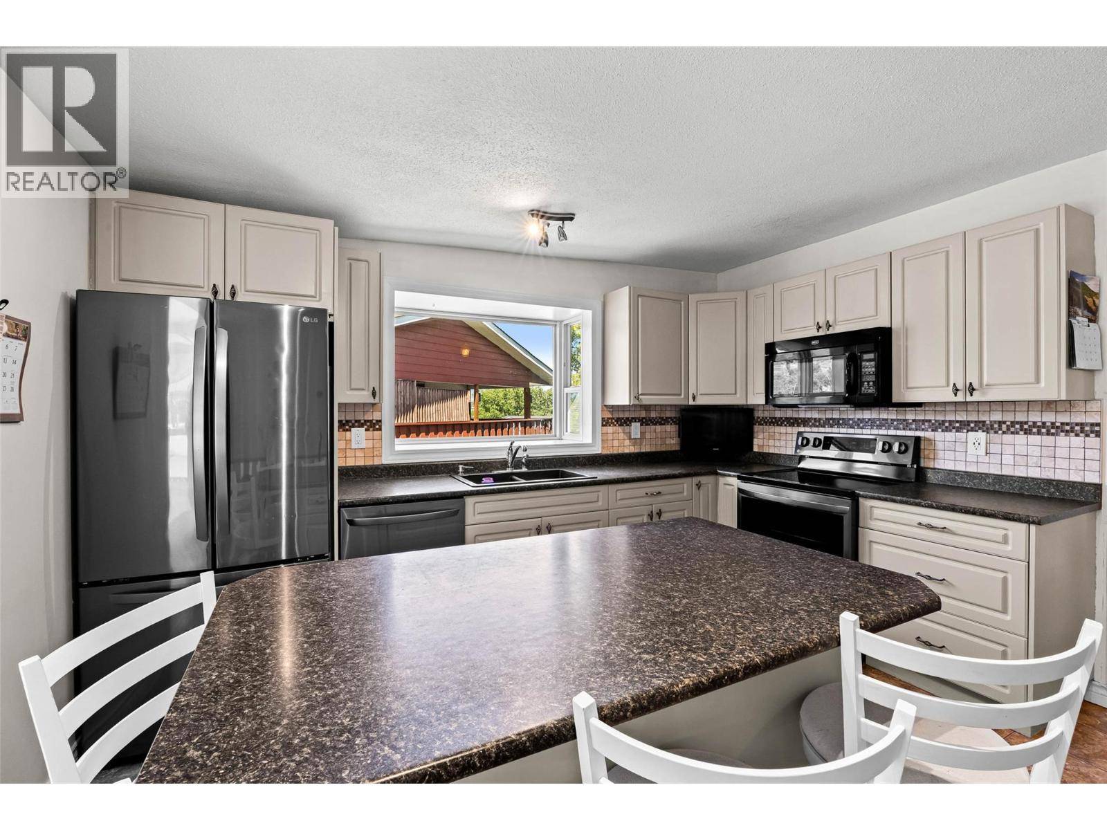 Kamloops, BC V2E1H2,135 Whiteshield Crescent