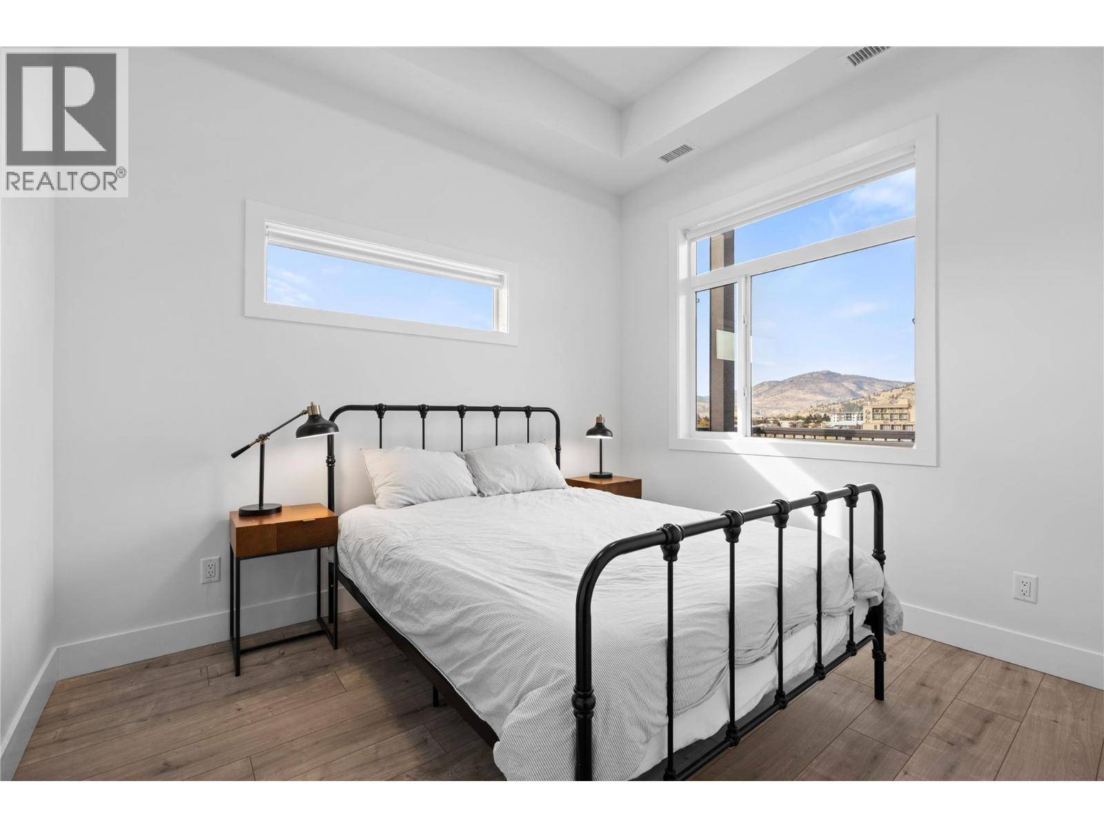 Kelowna, BC V1Y5T7,1220 Pacific AVE #508