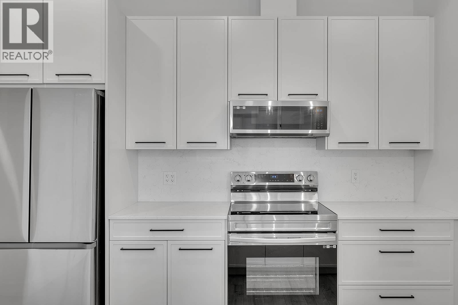 Kelowna, BC V1Y5T7,1220 Pacific AVE #508