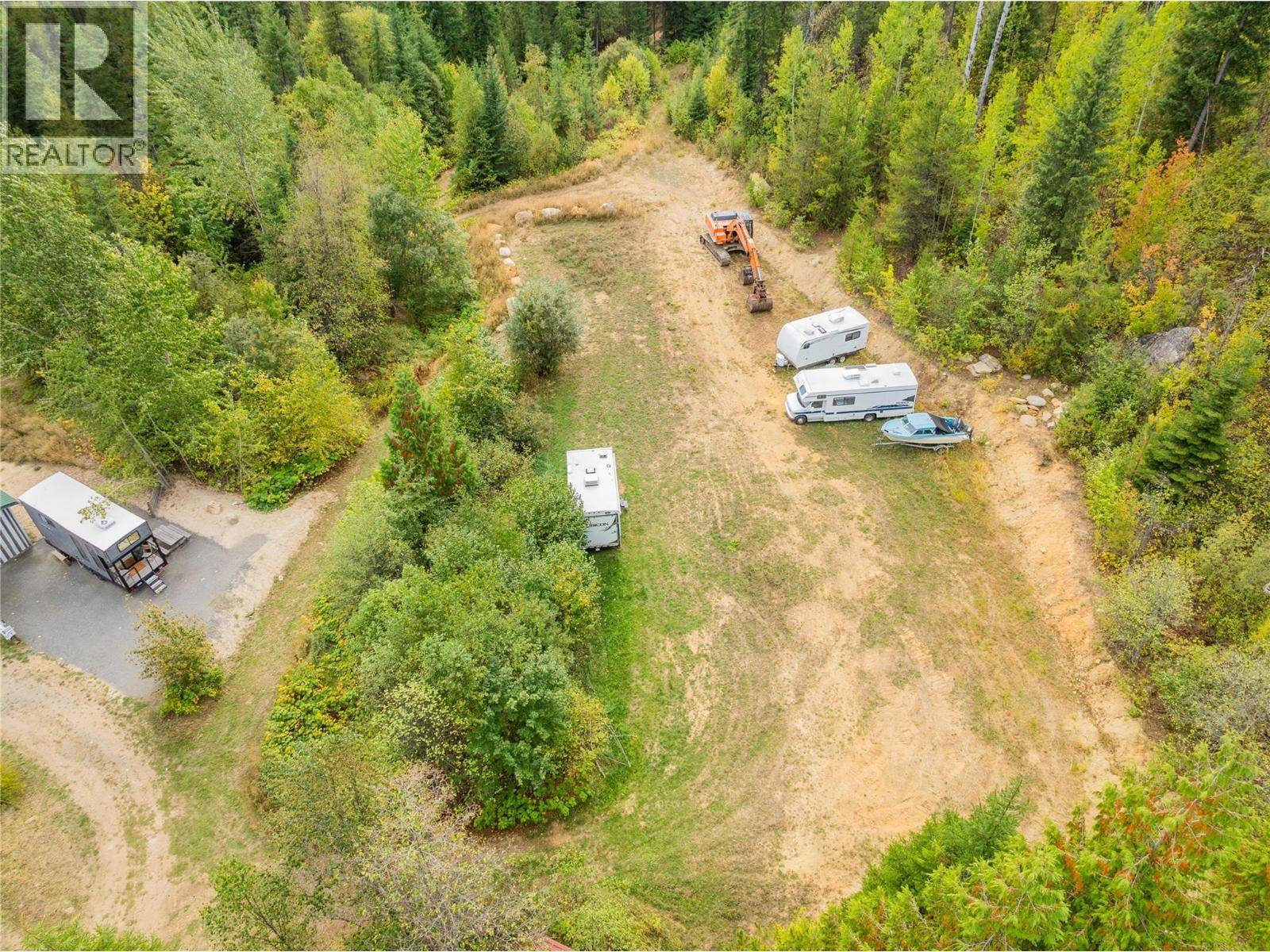 Castlegar, BC V1N4T5,2396 NAULT Road
