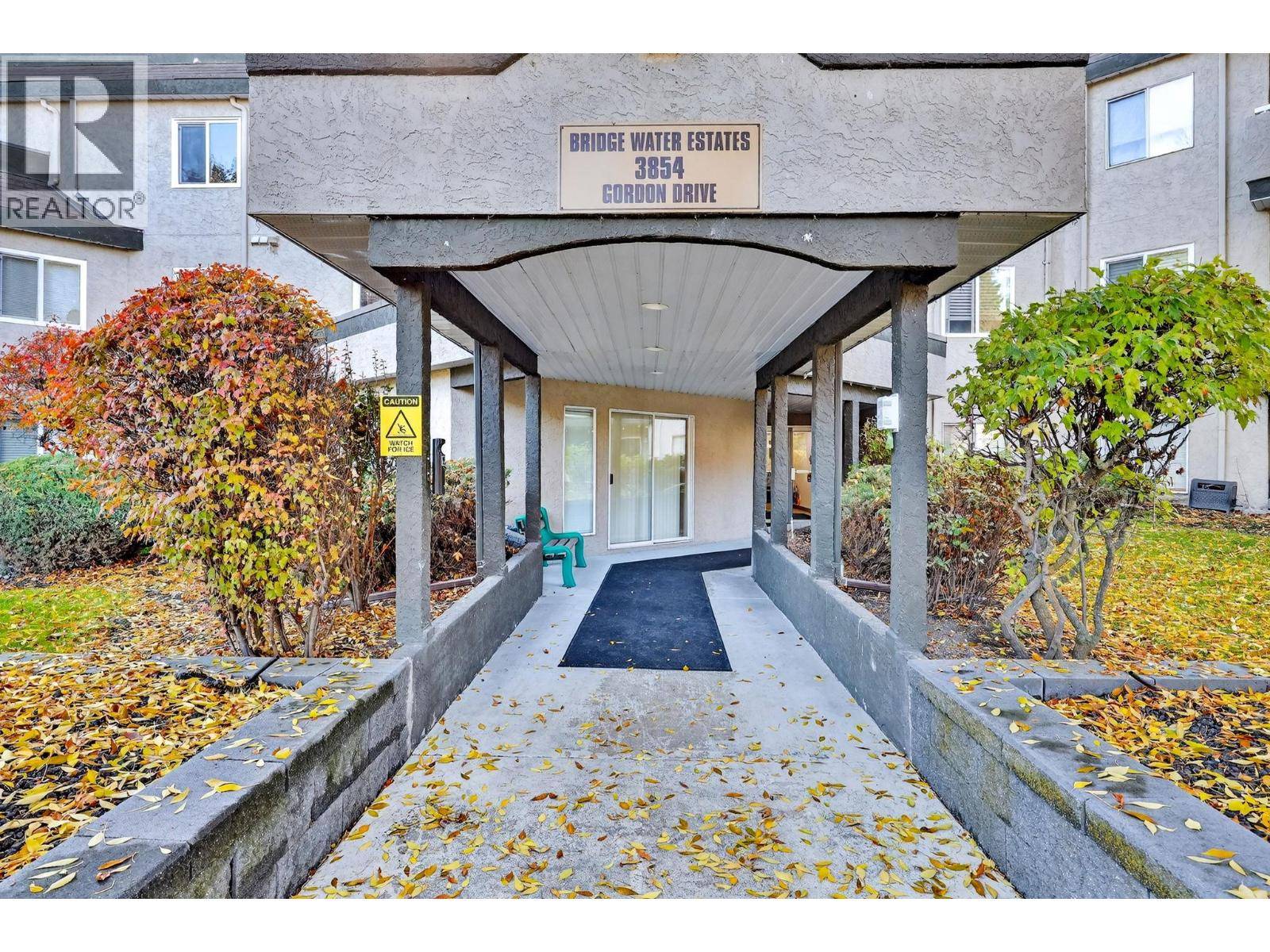 Kelowna, BC V1W5A3,3854 Gordon DR #174