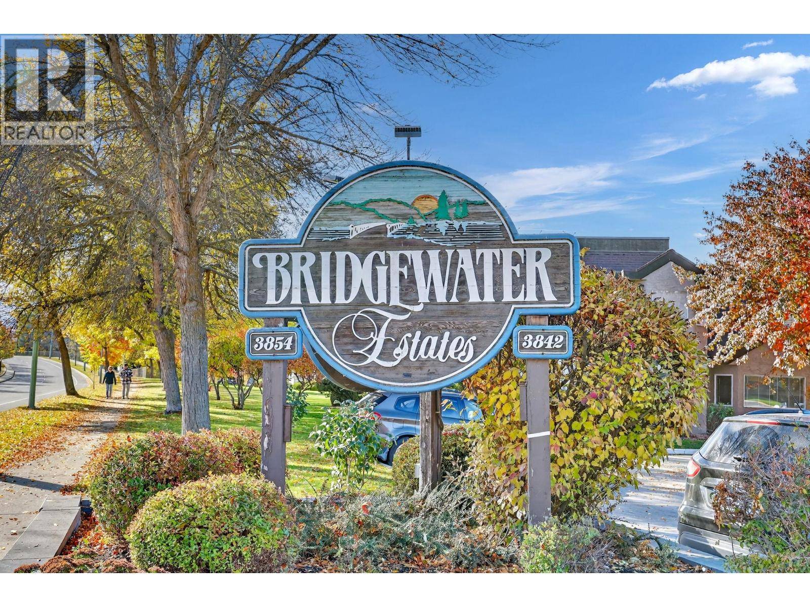 Kelowna, BC V1W5A3,3854 Gordon DR #174