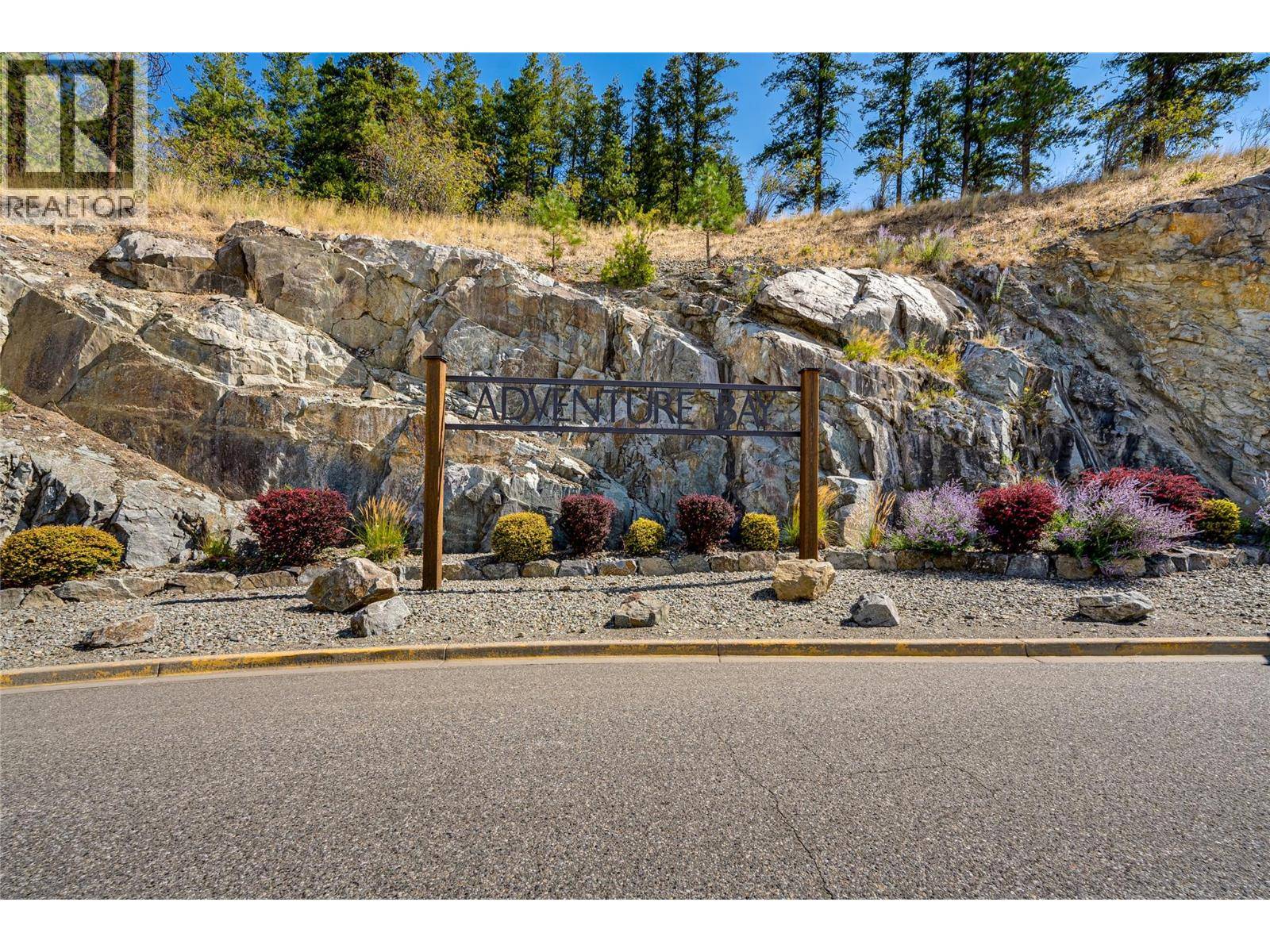 Vernon, BC V1H2K8,8828 Oxford Road