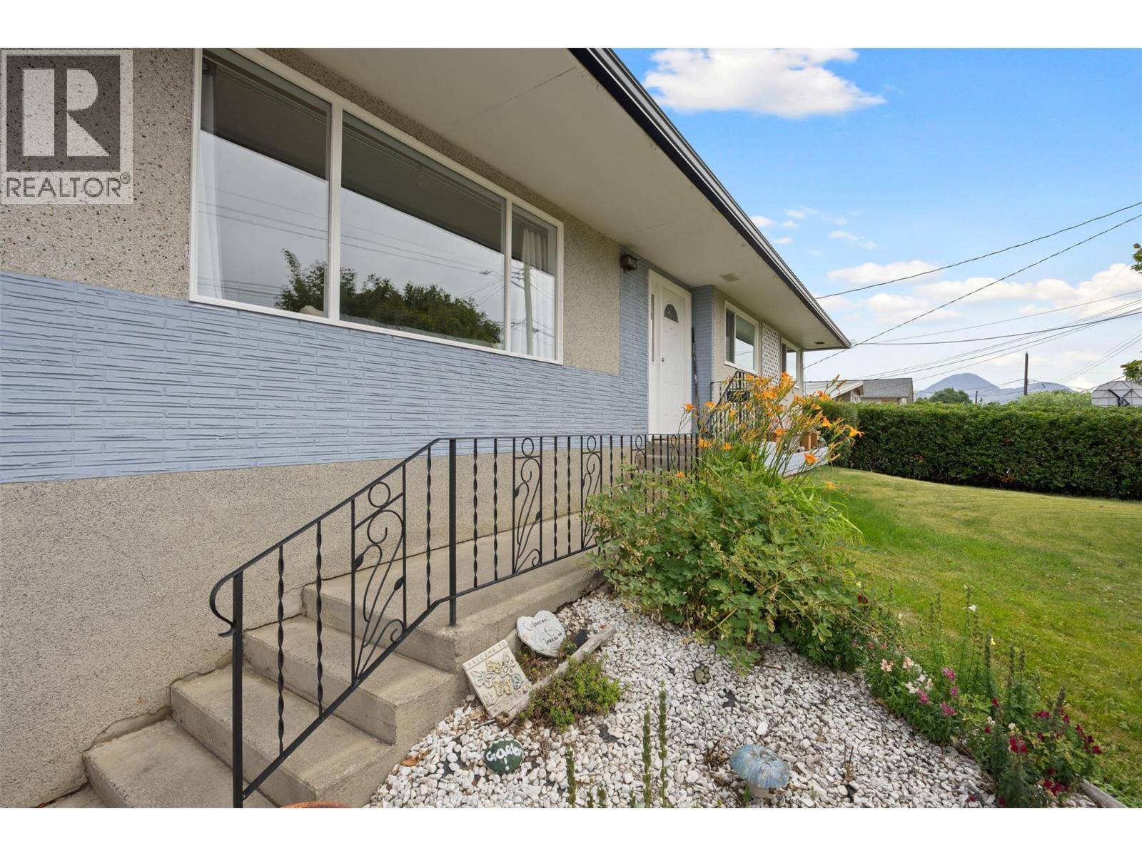 Kamloops, BC V2B4V9,2150 Ponderosa Avenue