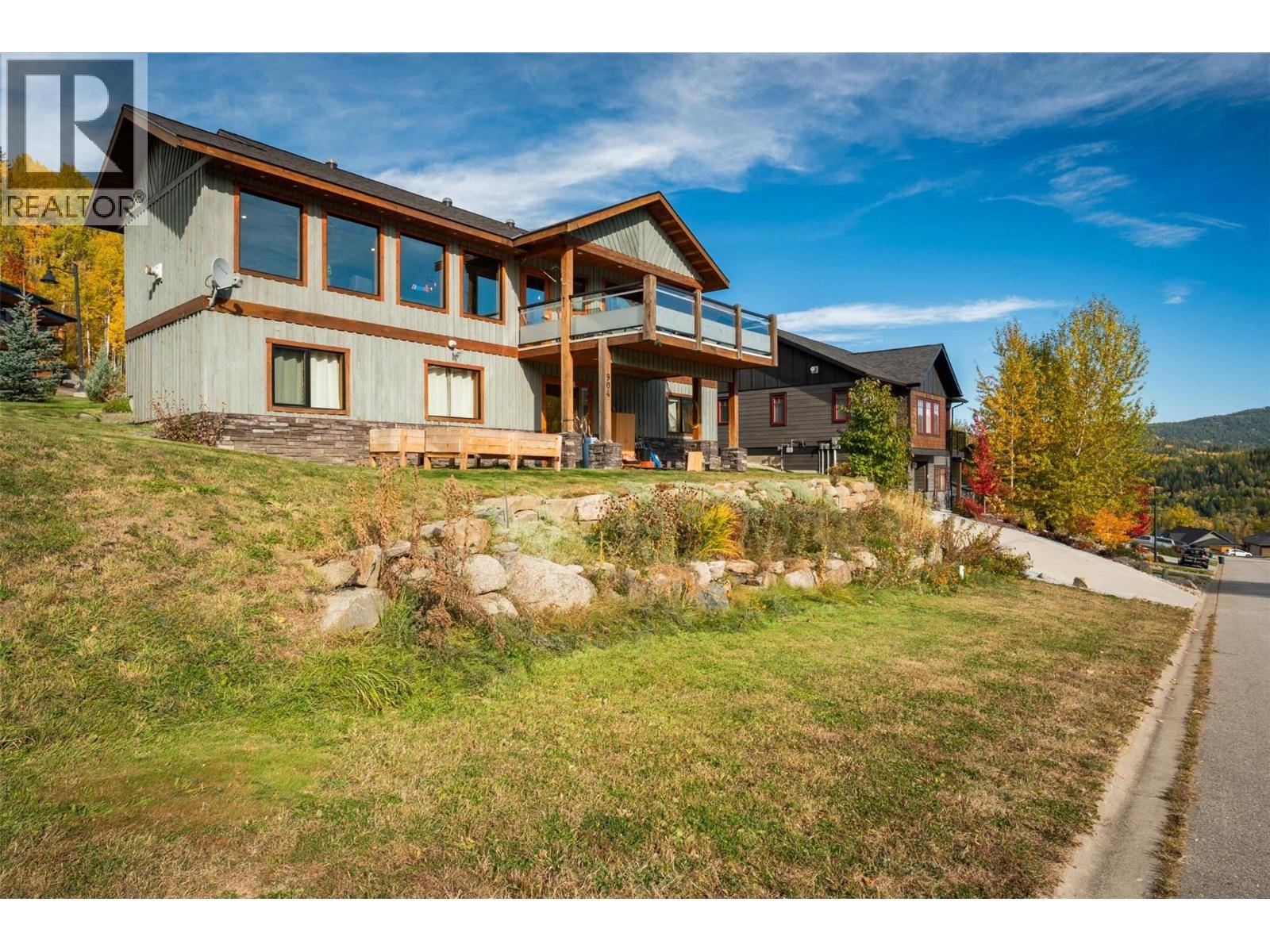 Rossland, BC V0G1Y0,904 Redstone Drive