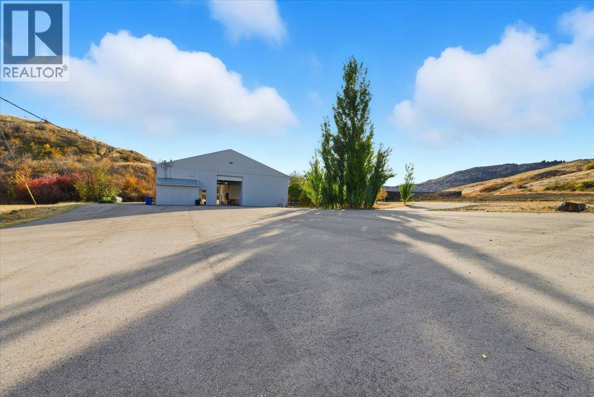 Vernon, BC V1H1W1,6924 / 6926 Old Kamloops Road