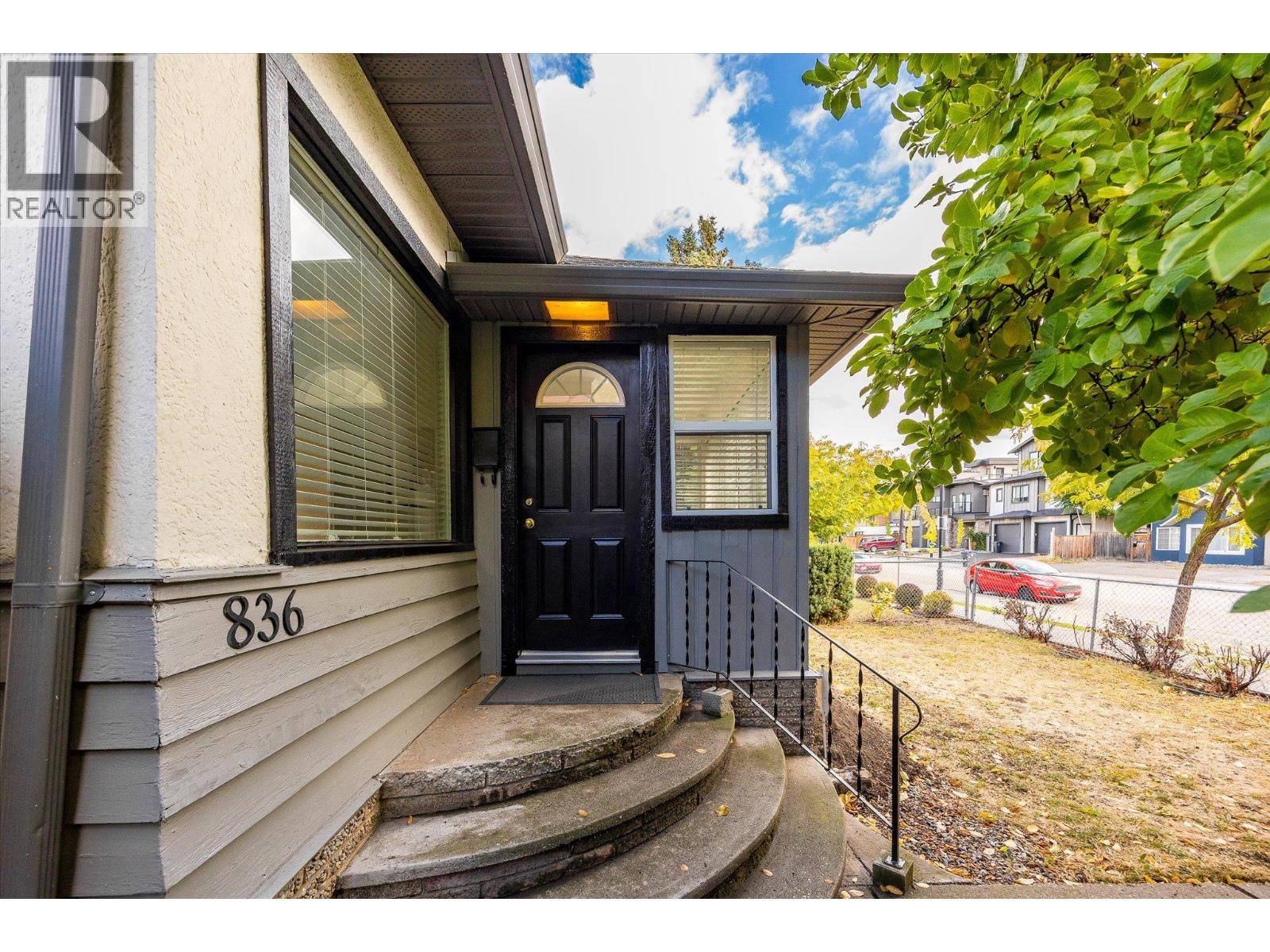 Kelowna, BC V1Y6Z7,836 Cawston Avenue
