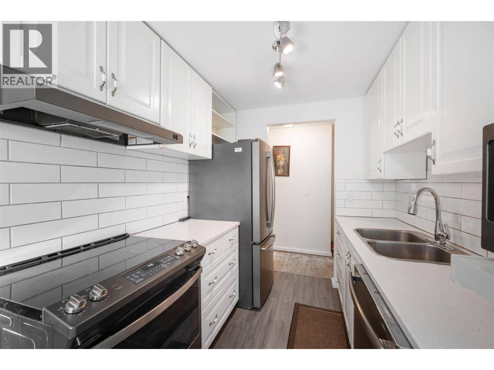 Penticton, BC V2A4R8,1300 CHURCH ST #205