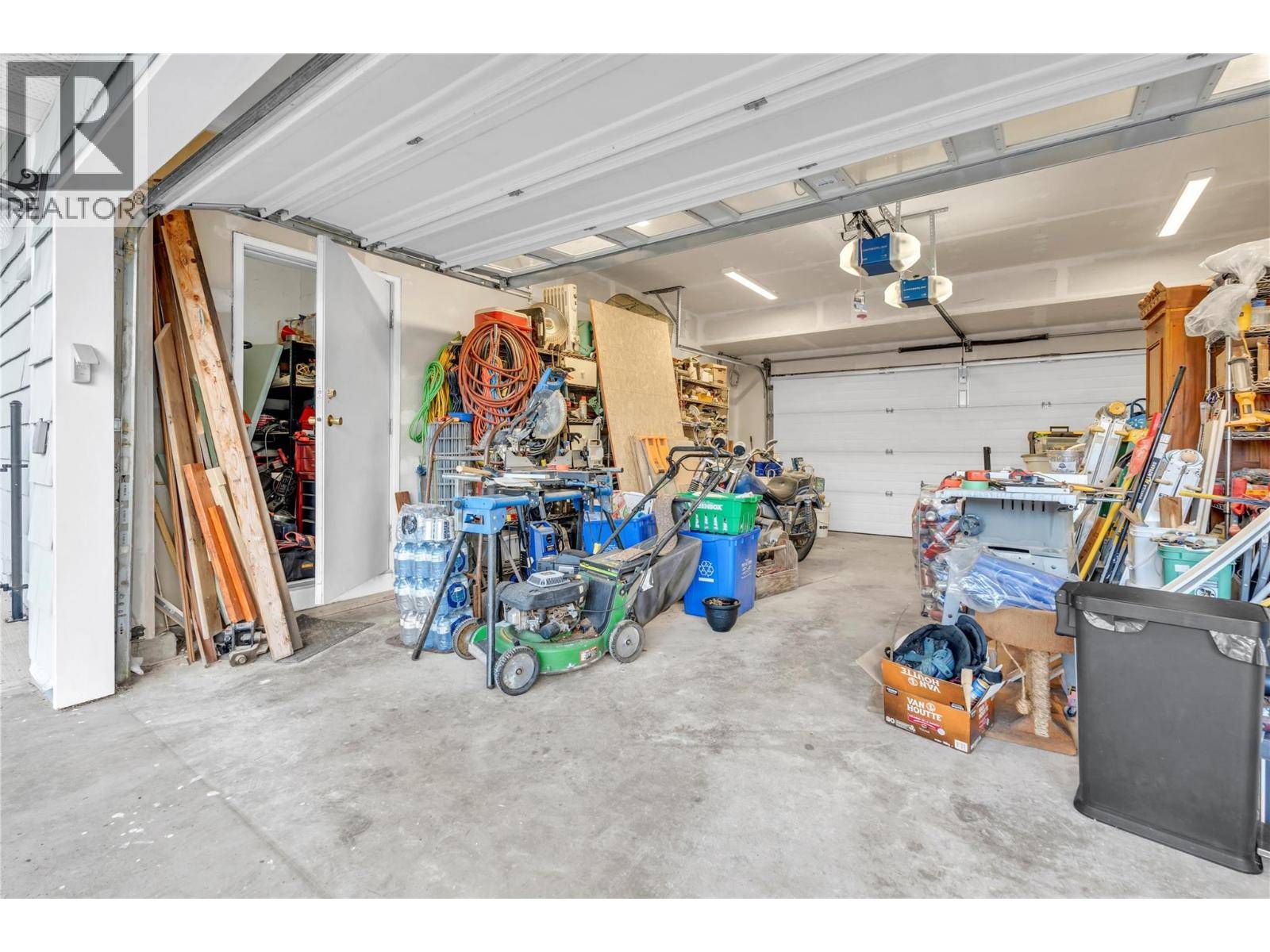 Princeton, BC V0X1W0,404 Grant Ave